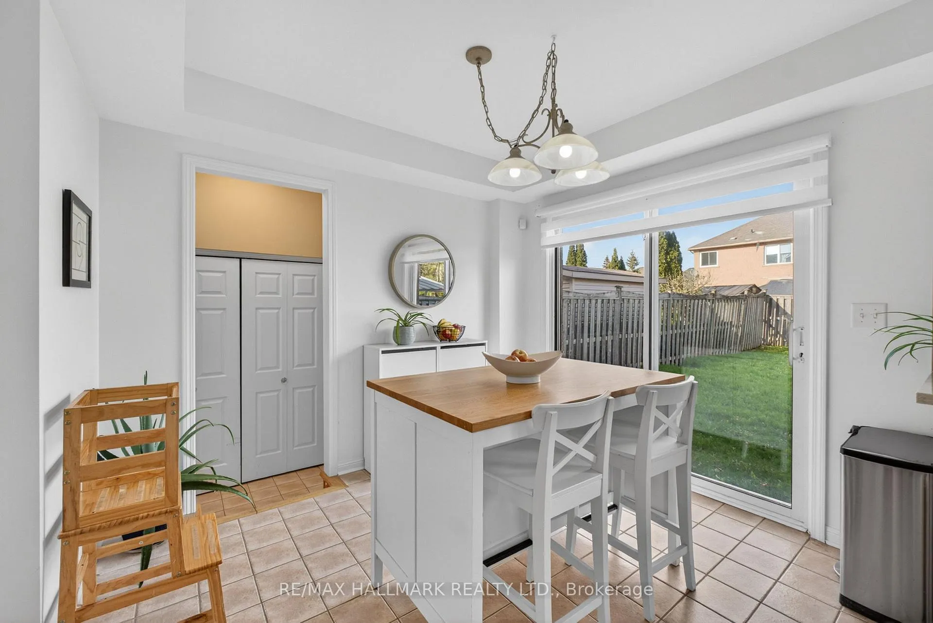 Photo 18 of 19 Gully Lane, Vaughan, Vellore Village — HOMEH