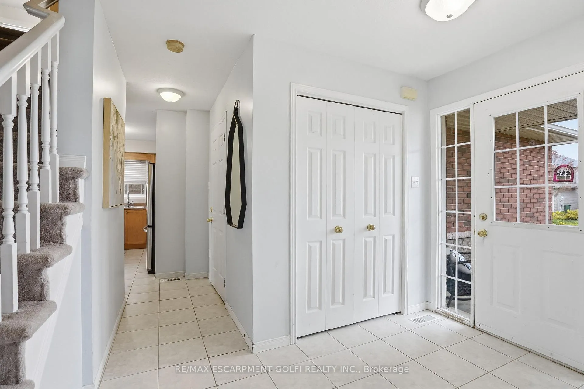 Photo 4 of 156 Provident Way, Hamilton, Mount Hope — HOMEH