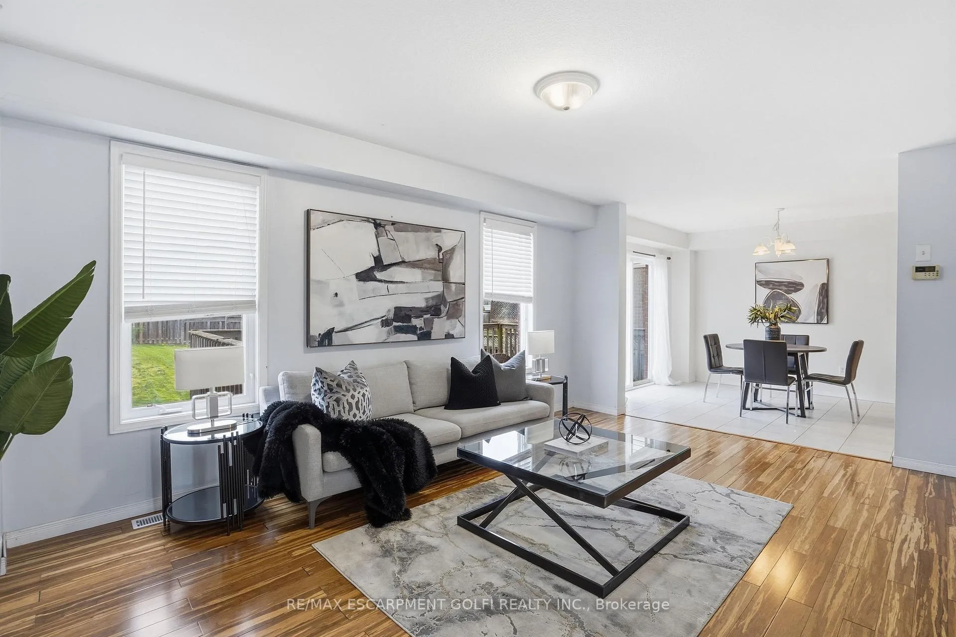 Photo 6 of 156 Provident Way, Hamilton, Mount Hope — HOMEH