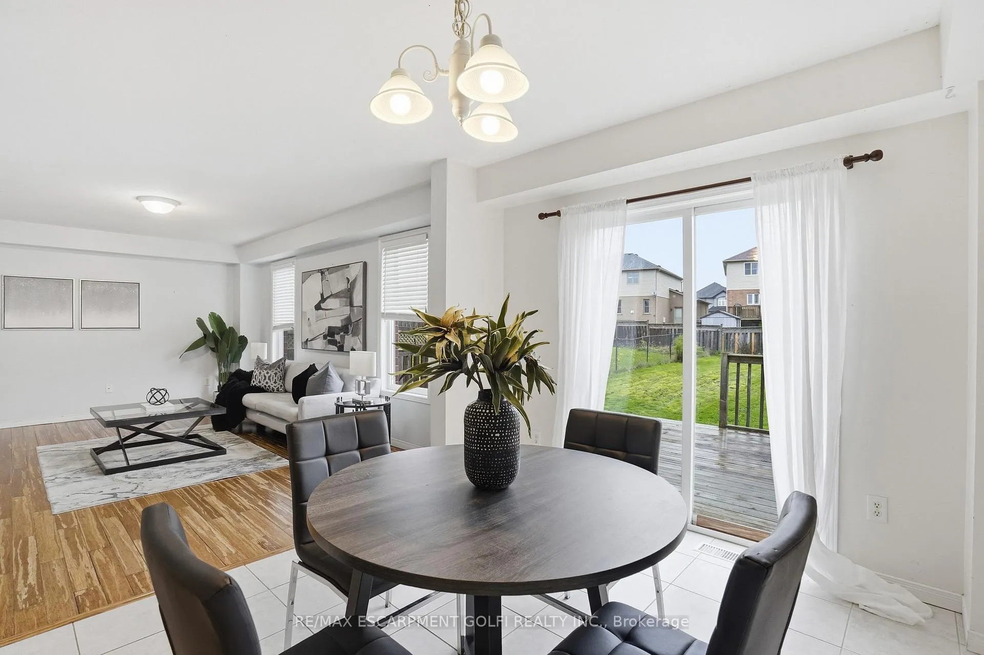 Photo 11 of 156 Provident Way, Hamilton, Mount Hope — HOMEH