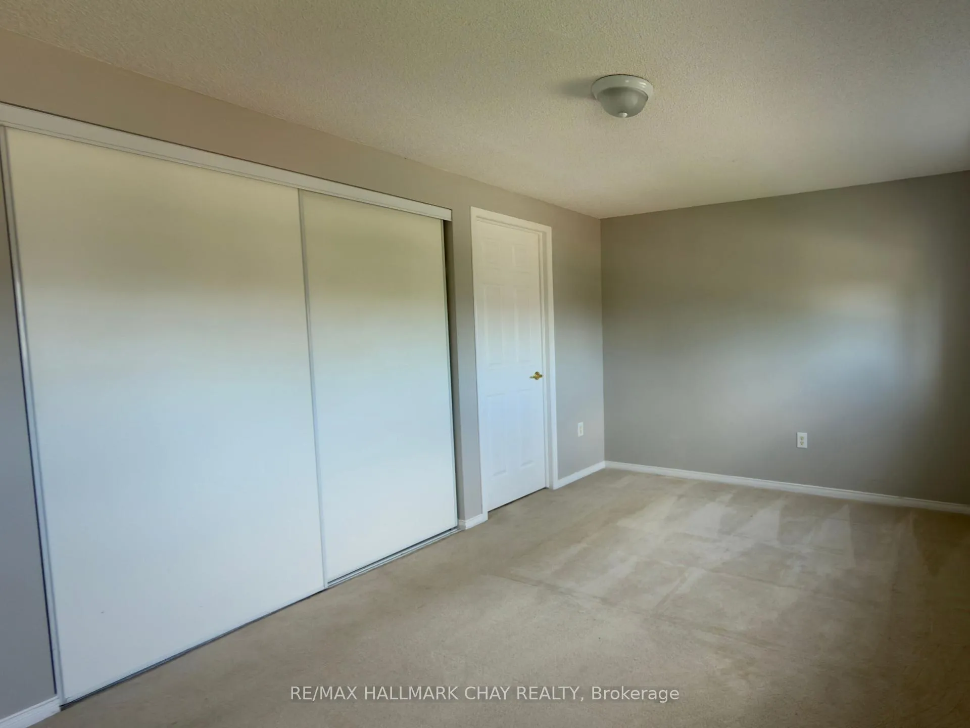 Photo 14 of 207 Tunbridge Road, Barrie, Georgian Drive — HOMEH