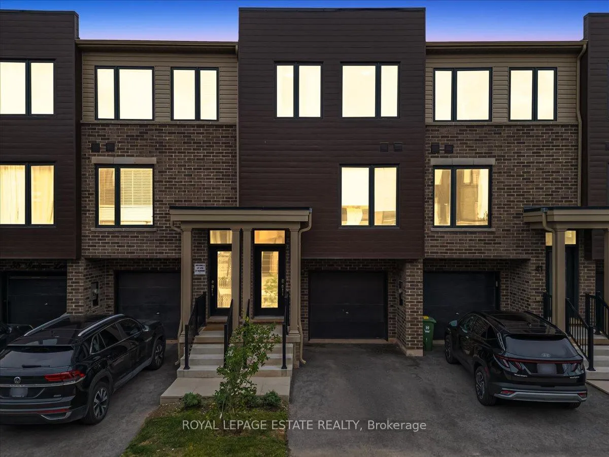 Photo 32 of 39 Radison Lane, Hamilton, McQuesten — HOMEH