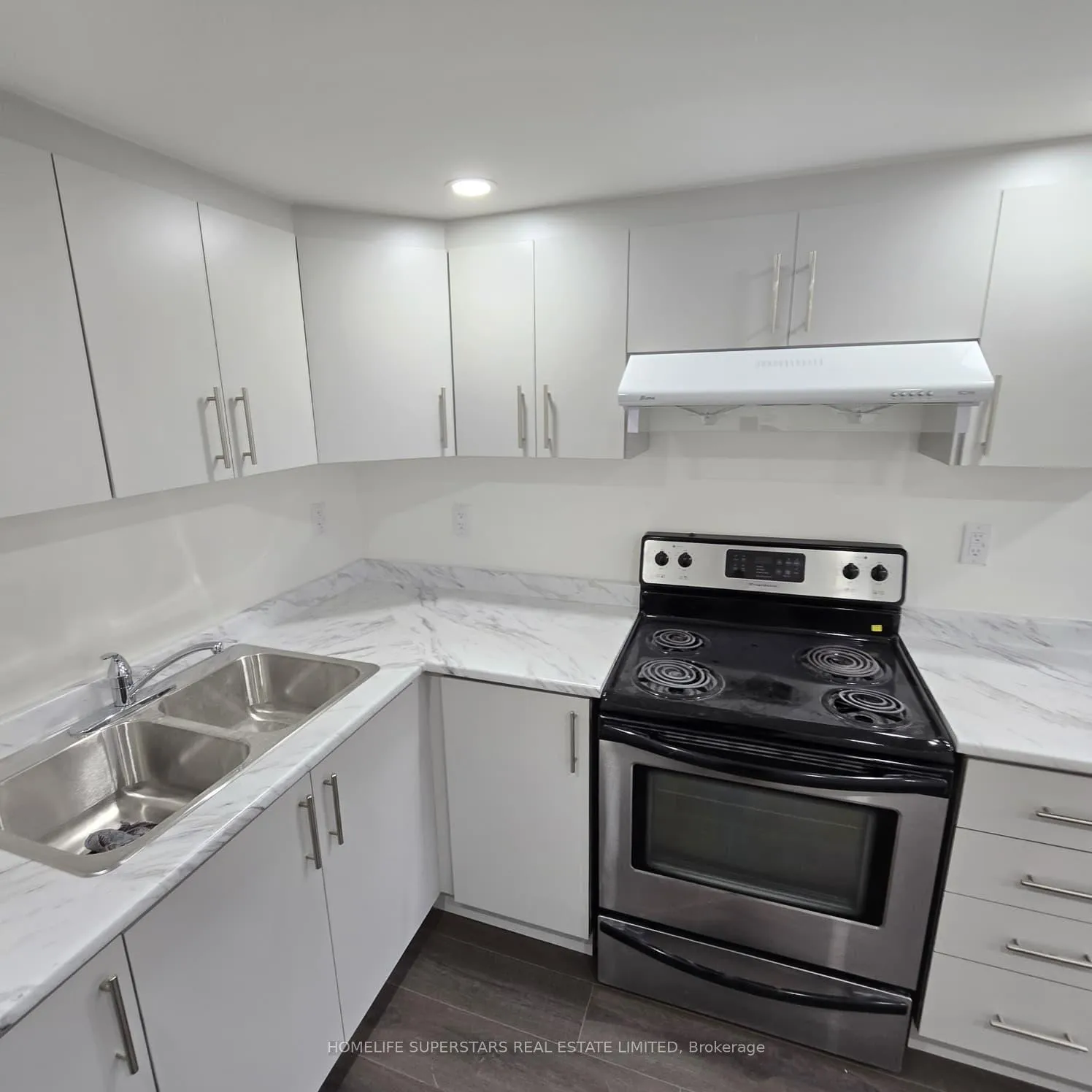 Photo 23 of 6 Grove Park Square, Brampton, Northgate — HOMEH