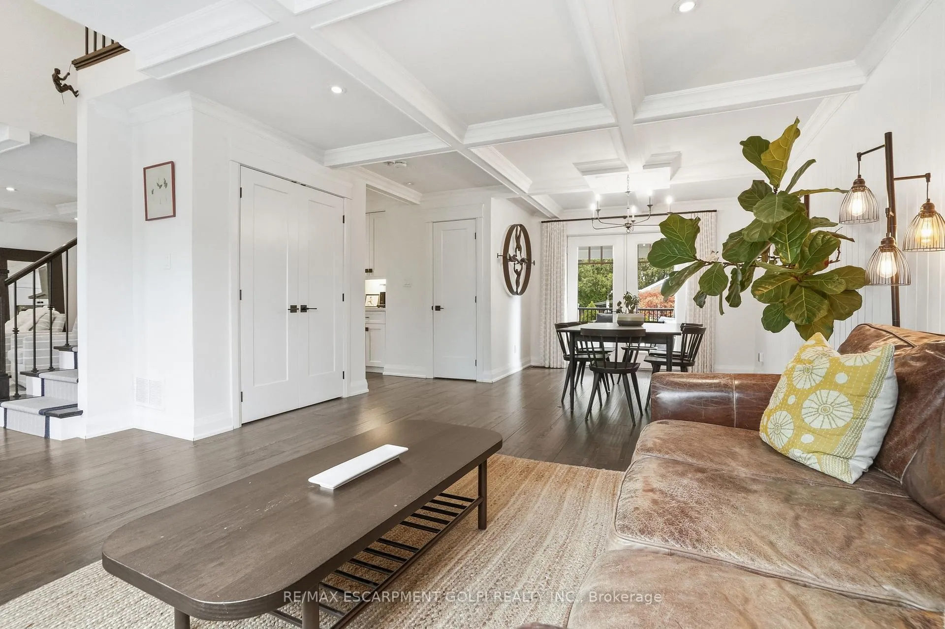 Photo 7 of 735 George Street, Burlington, Brant — HOMEH