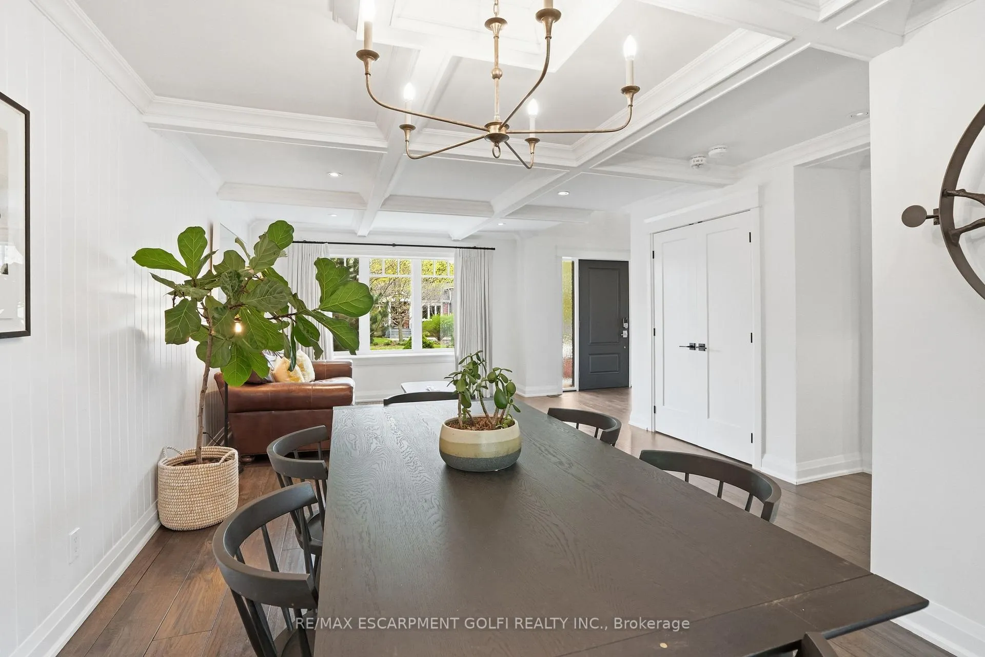 Photo 8 of 735 George Street, Burlington, Brant — HOMEH