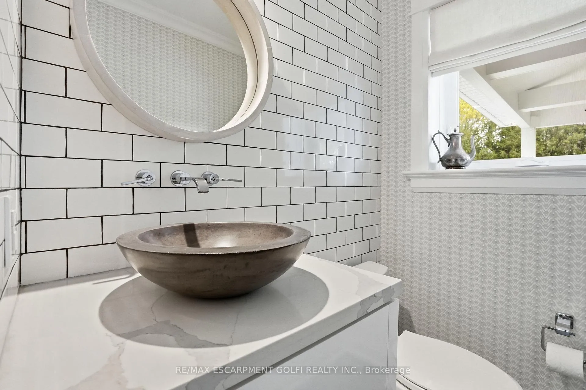 Photo 9 of 735 George Street, Burlington, Brant — HOMEH