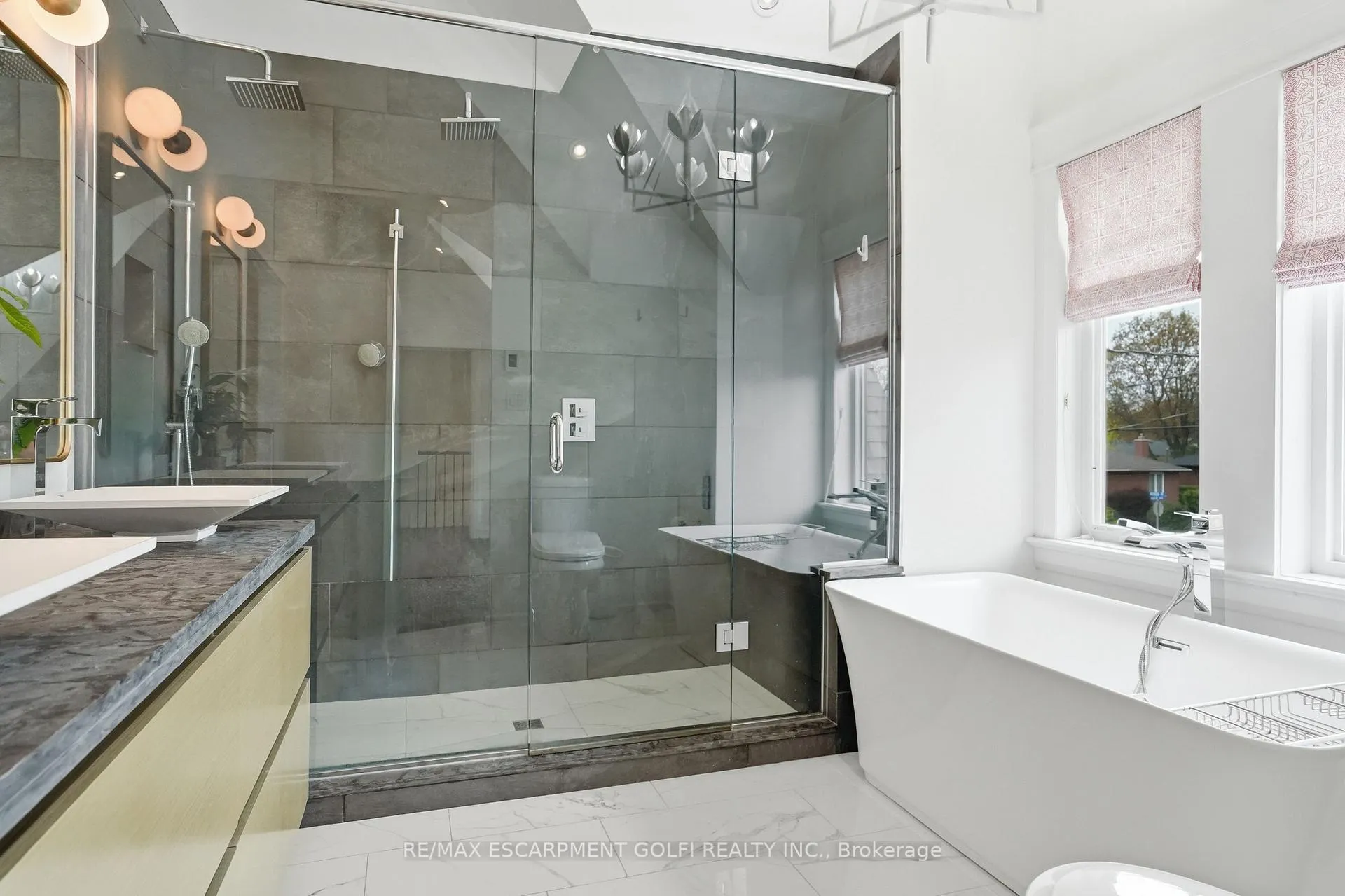 Photo 13 of 735 George Street, Burlington, Brant — HOMEH