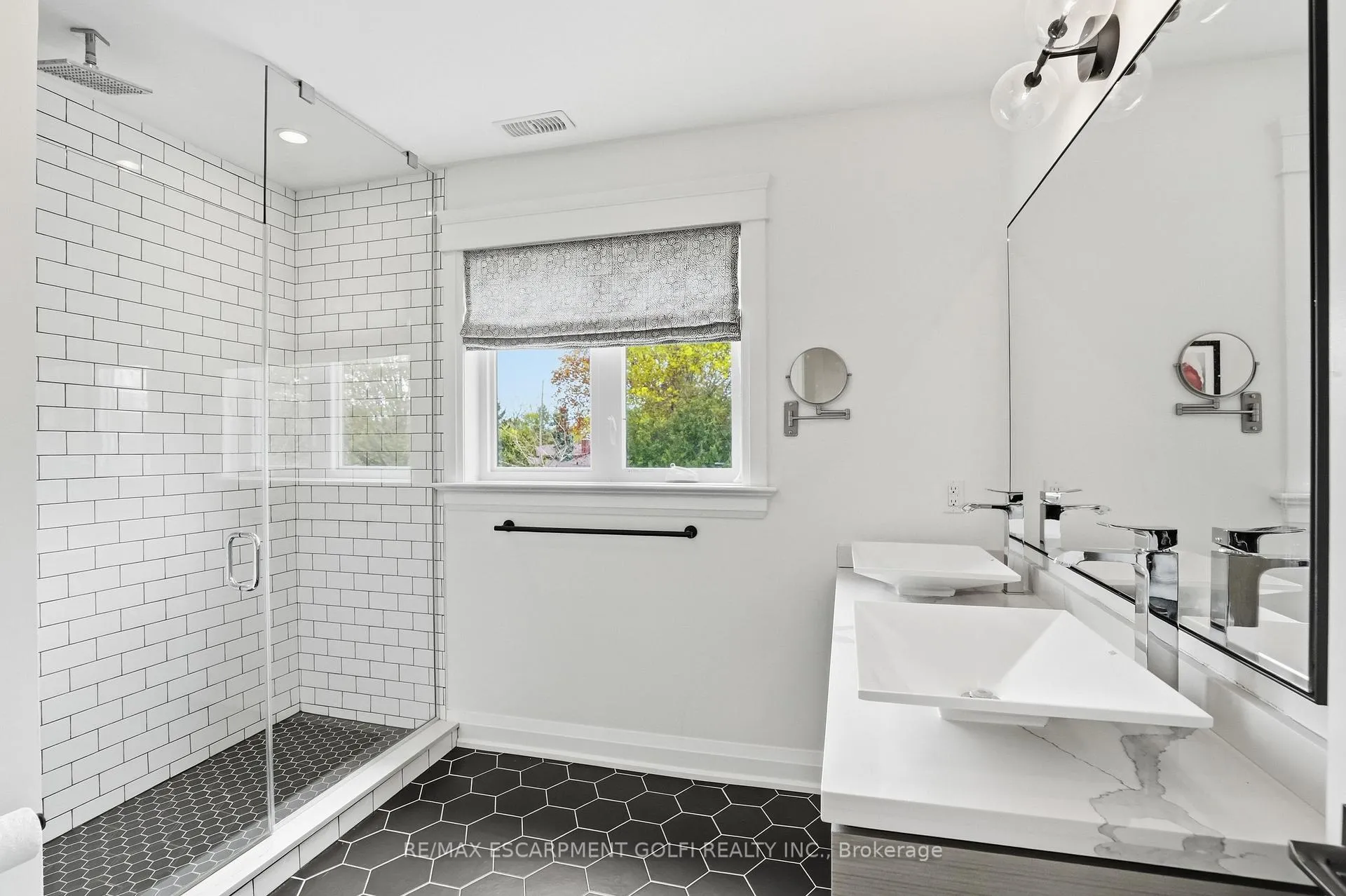 Photo 17 of 735 George Street, Burlington, Brant — HOMEH