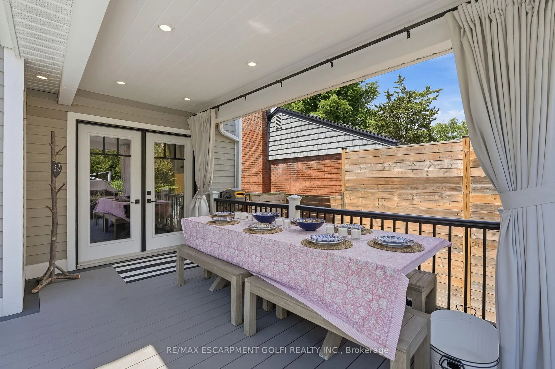 Photo 32 of 735 George Street, Burlington, Brant — HOMEH