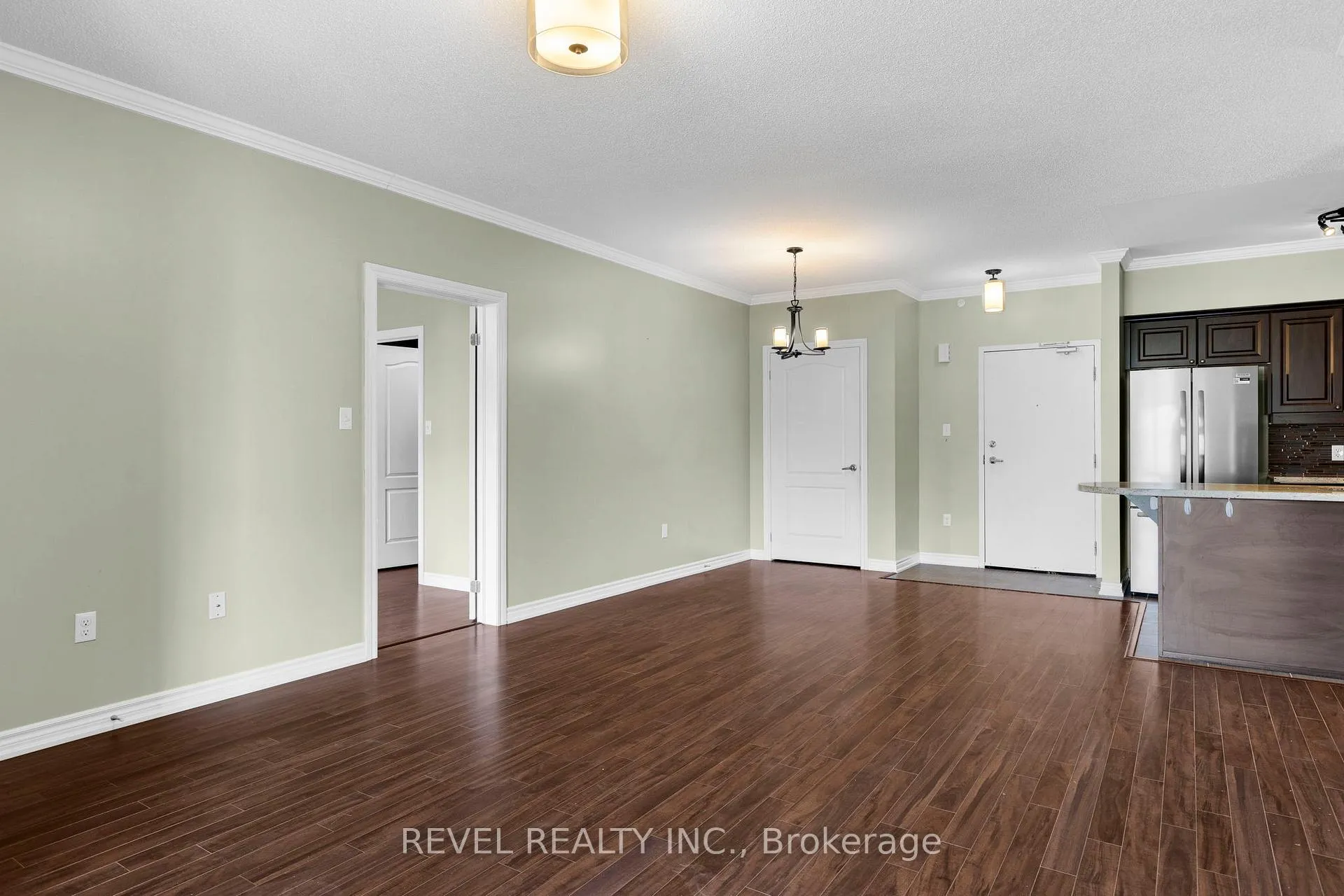Photo 9 of Unit 106, 39 Ferndale Drive S, Barrie, Ardagh — HOMEH