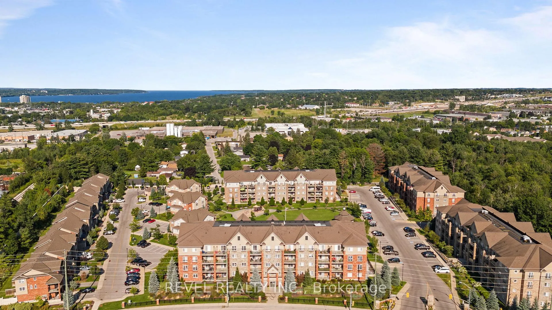 Photo 23 of Unit 106, 39 Ferndale Drive S, Barrie, Ardagh — HOMEH