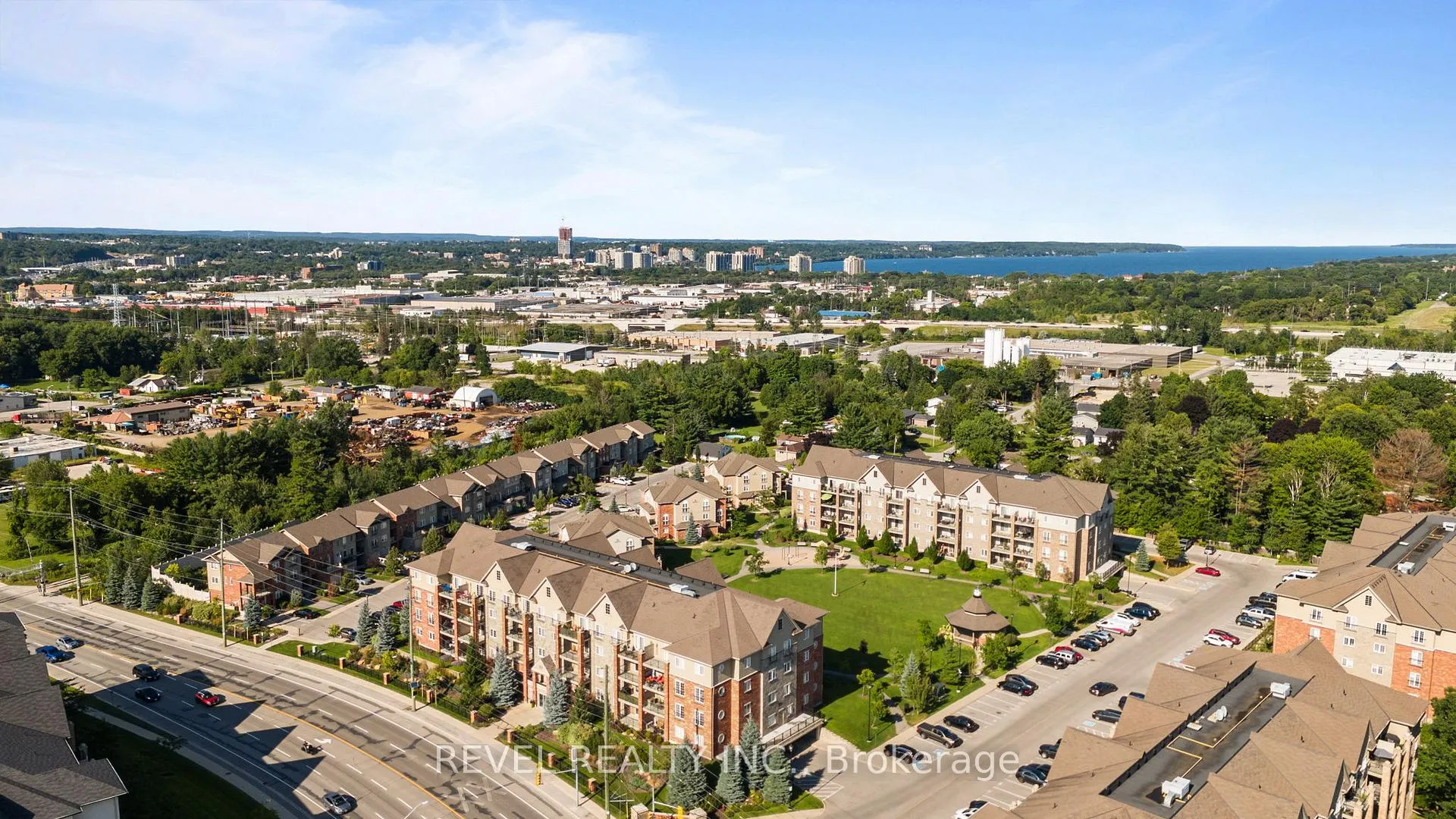 Photo 24 of Unit 106, 39 Ferndale Drive S, Barrie, Ardagh — HOMEH