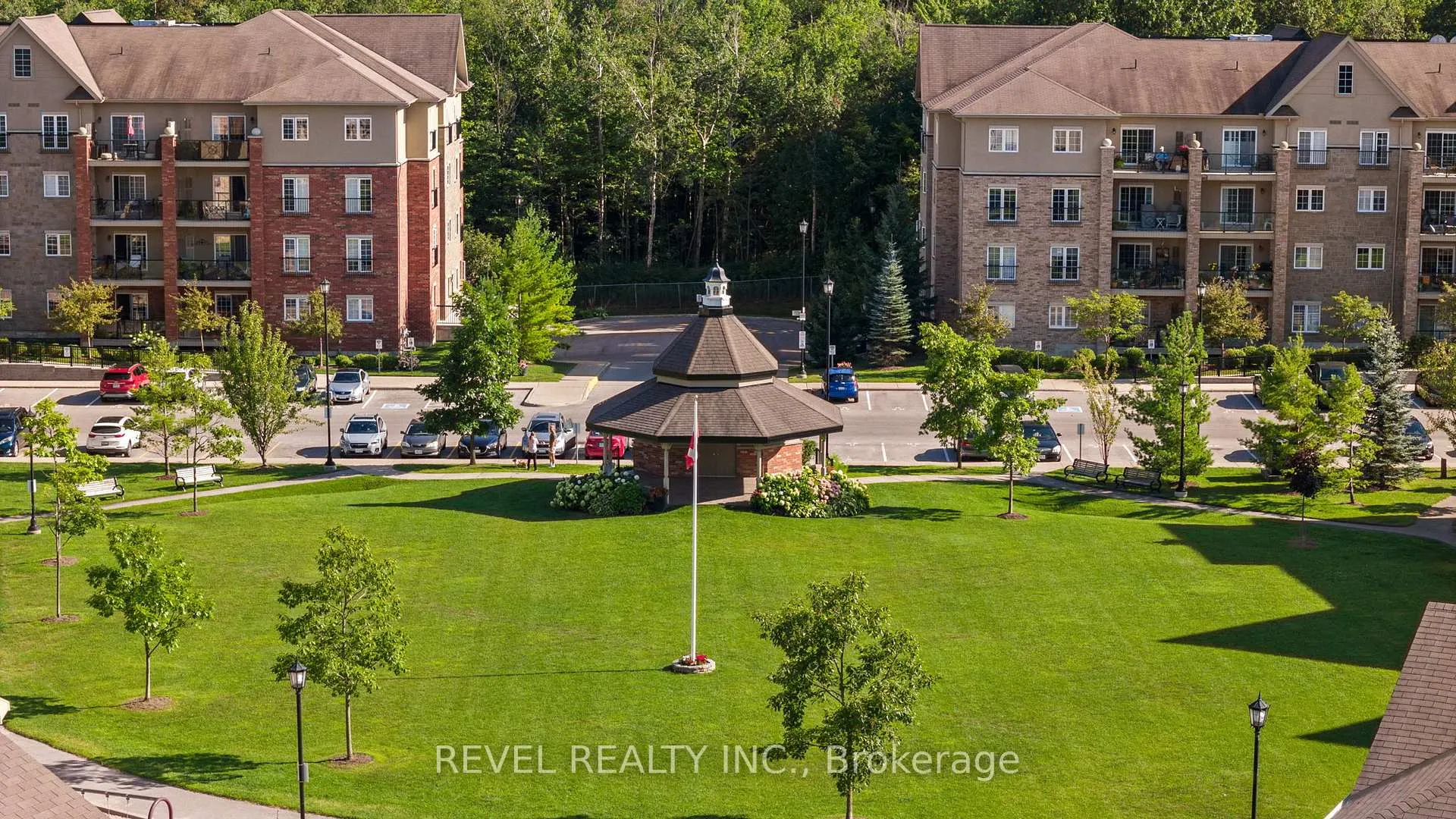 Photo 30 of Unit 106, 39 Ferndale Drive S, Barrie, Ardagh — HOMEH