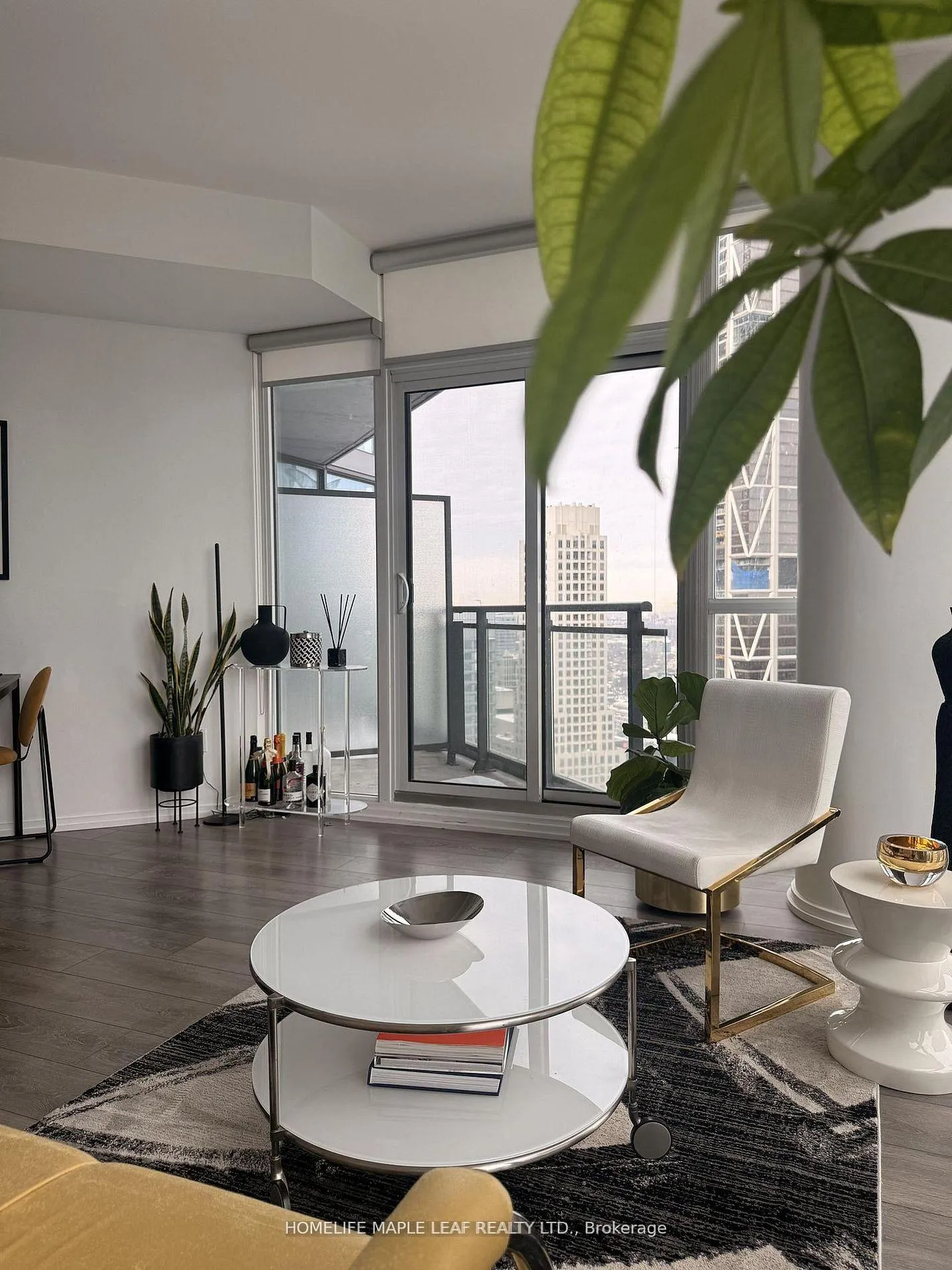 Photo 4 of Unit 4909, 45 Charles Street E, Toronto, Church-Yonge Corridor — HOMEH