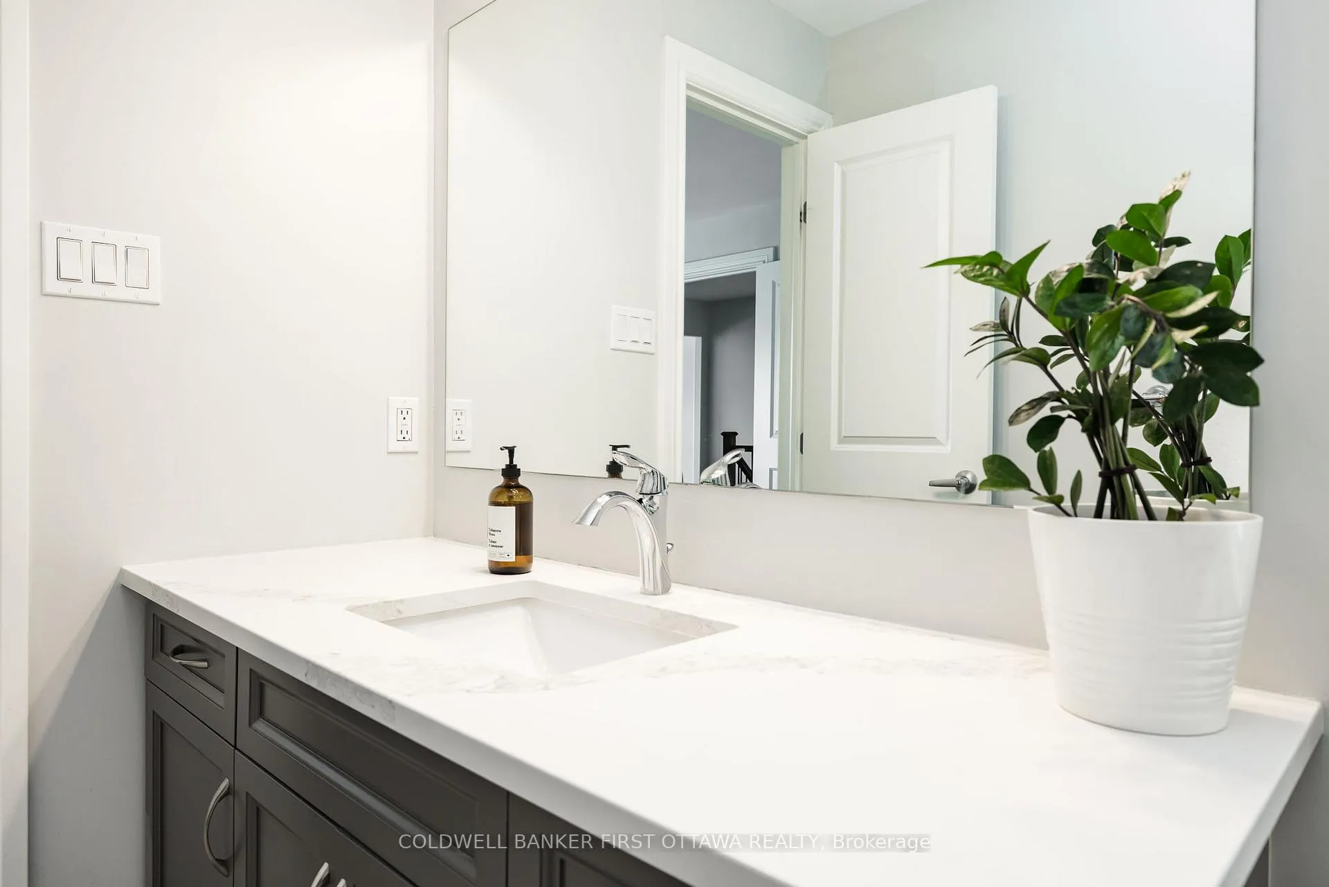 Photo 32 of 217 Purchase Crescent, Ottawa, Stittsville (South) — HOMEH