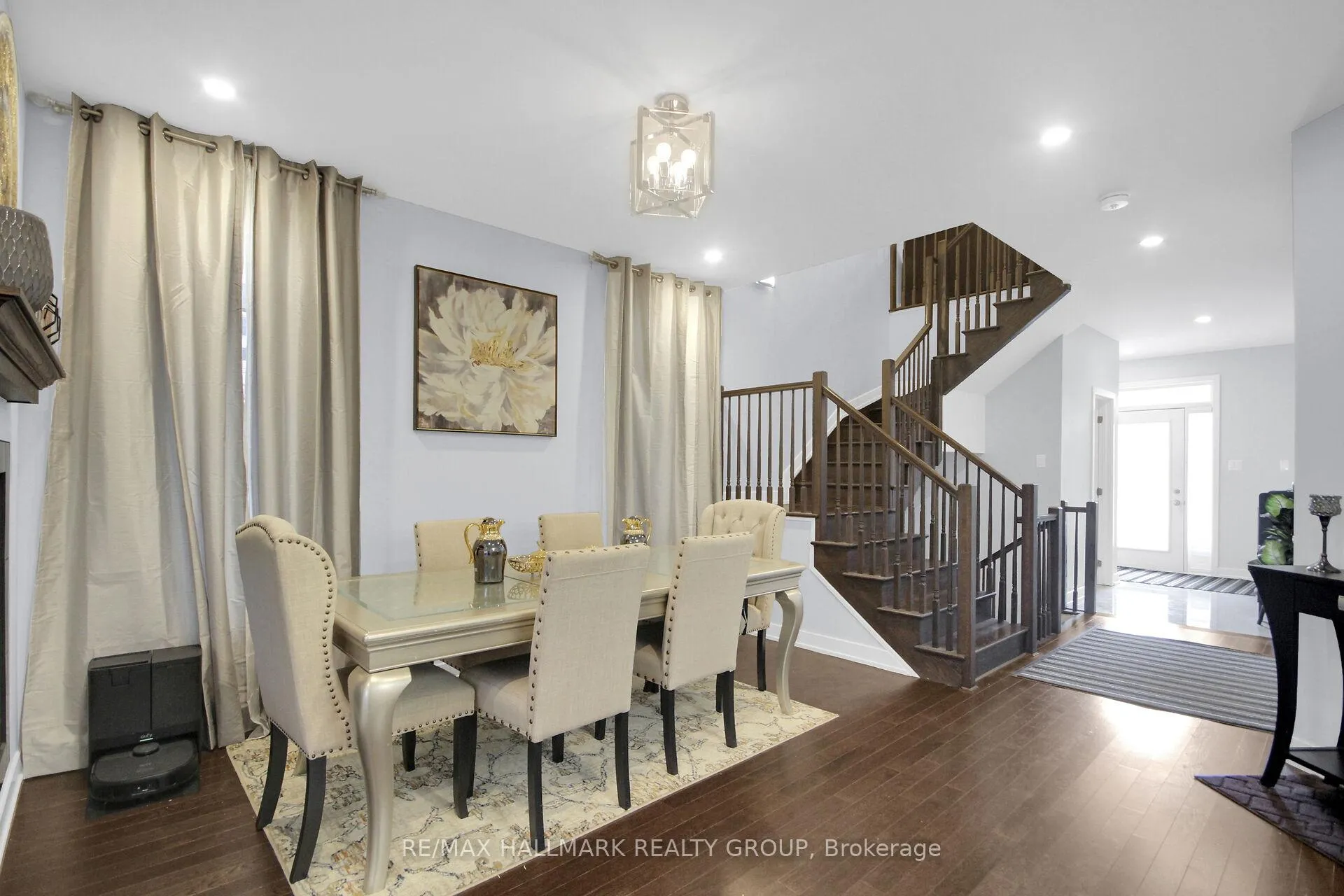 Photo 5 of 568 Bobolink Ridge, Ottawa, Stittsville (South) — HOMEH
