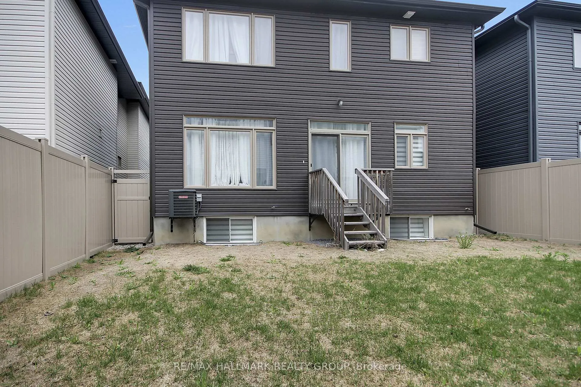 Photo 33 of 568 Bobolink Ridge, Ottawa, Stittsville (South) — HOMEH
