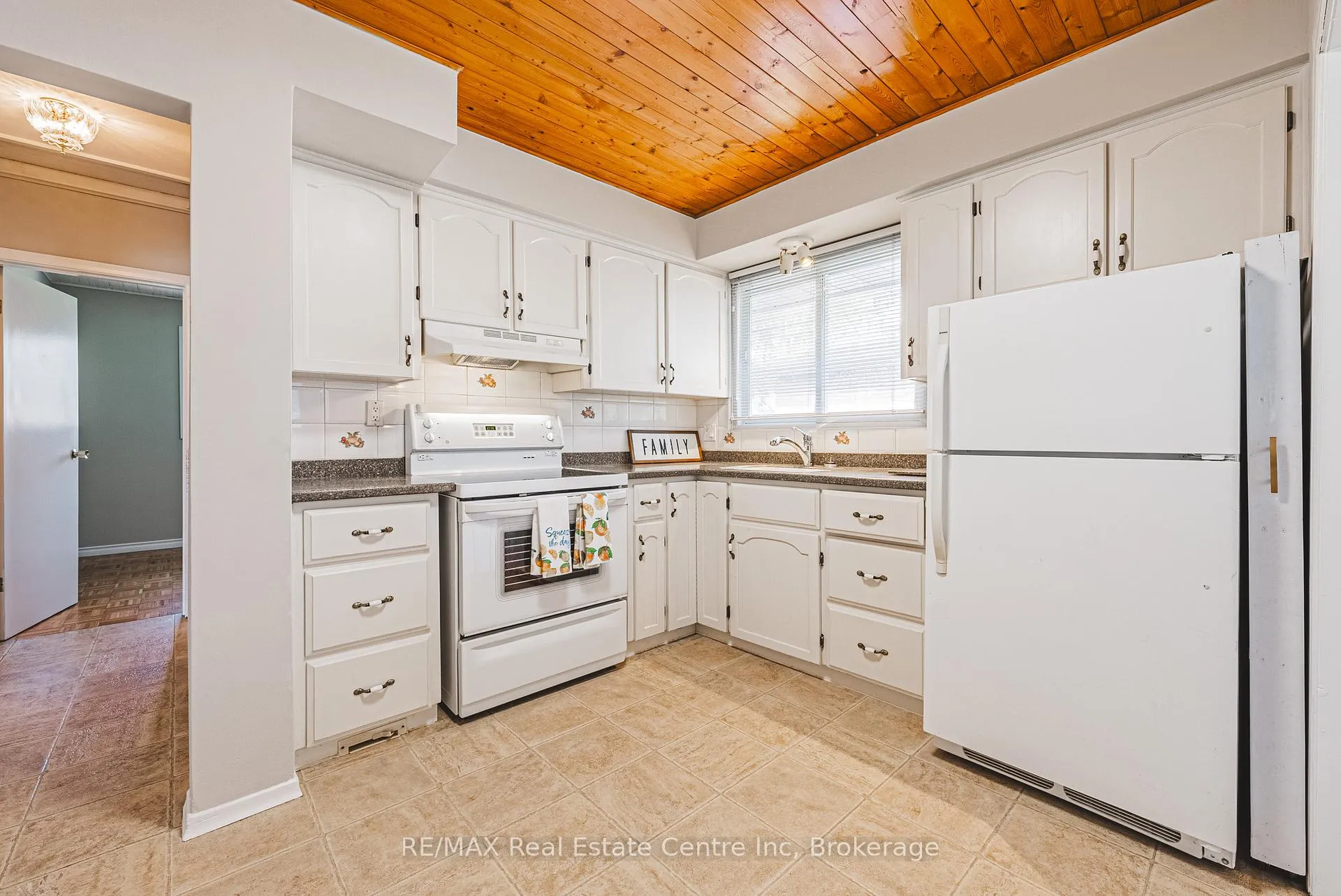 Photo 8 of 306 Victoria Road N, Guelph, Riverside Park — HOMEH