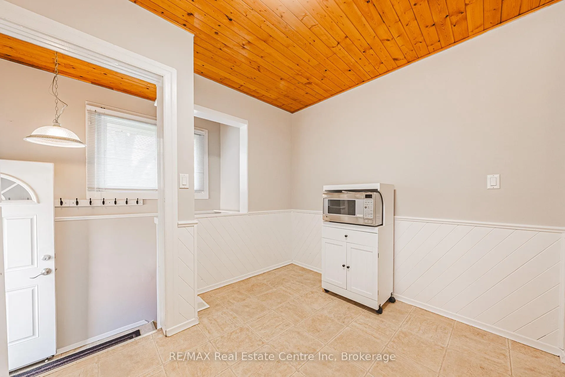 Photo 10 of 306 Victoria Road N, Guelph, Riverside Park — HOMEH