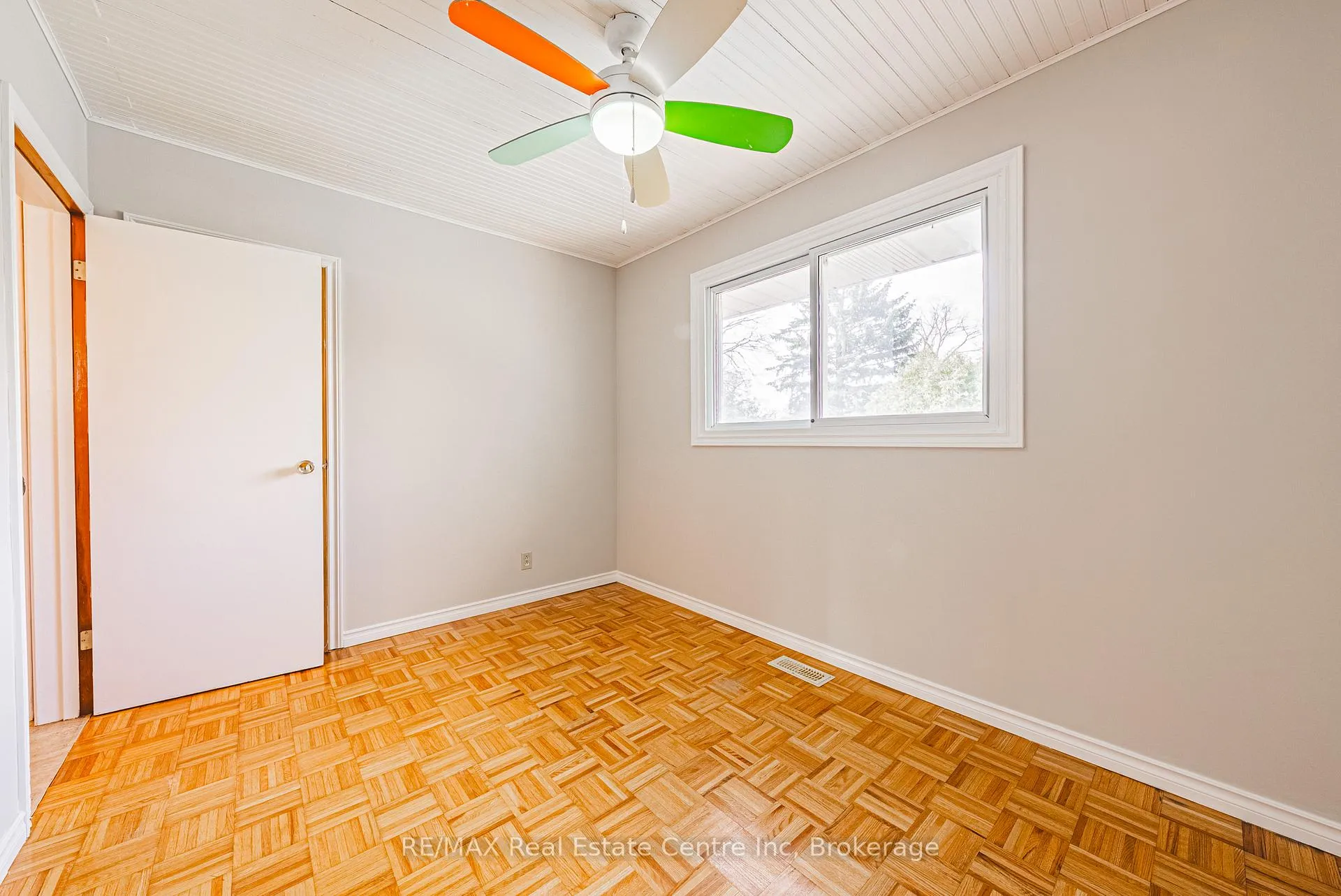 Photo 18 of 306 Victoria Road N, Guelph, Riverside Park — HOMEH