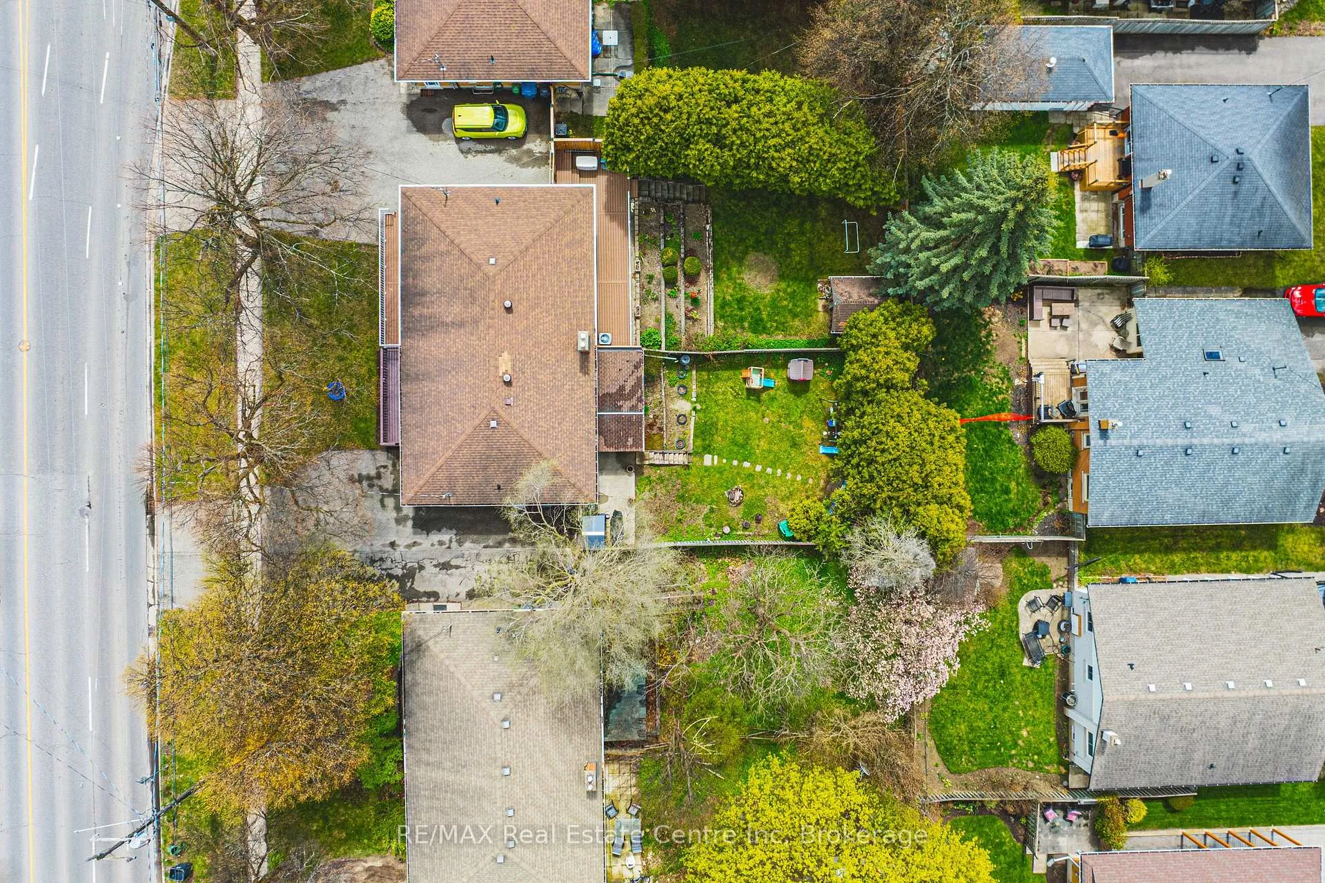 Photo 36 of 306 Victoria Road N, Guelph, Riverside Park — HOMEH