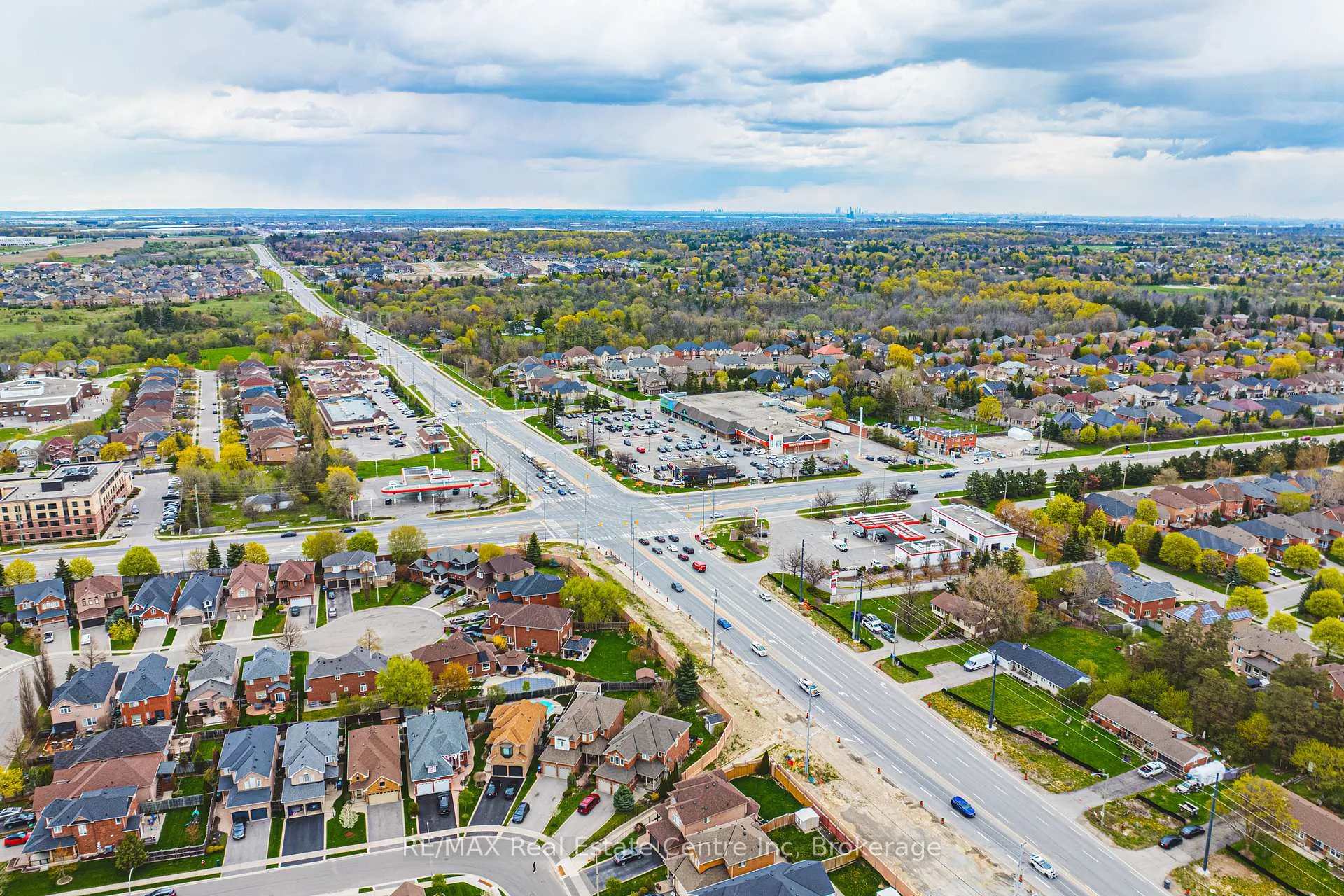 Photo 42 of 306 Victoria Road N, Guelph, Riverside Park — HOMEH