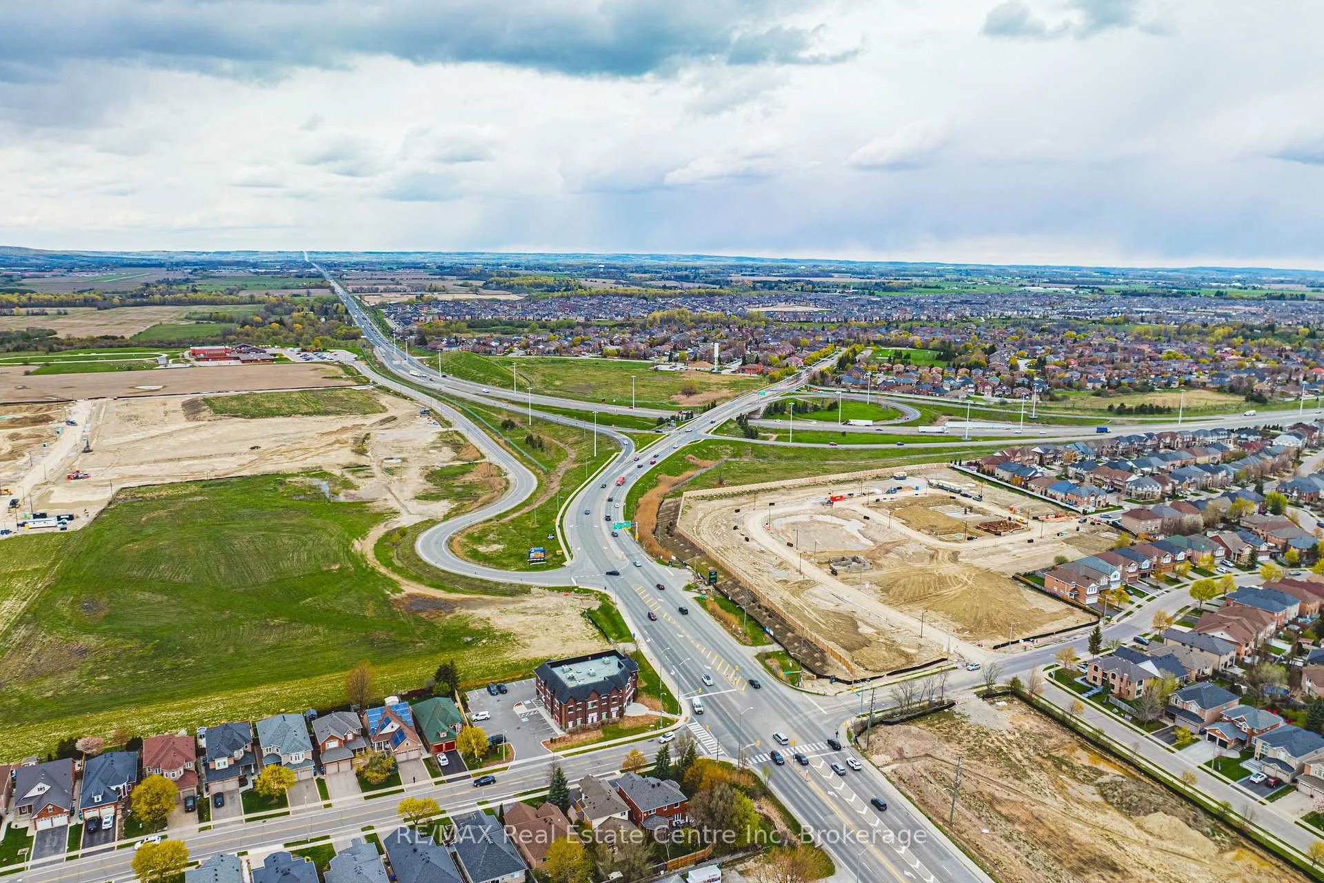 Photo 43 of 306 Victoria Road N, Guelph, Riverside Park — HOMEH