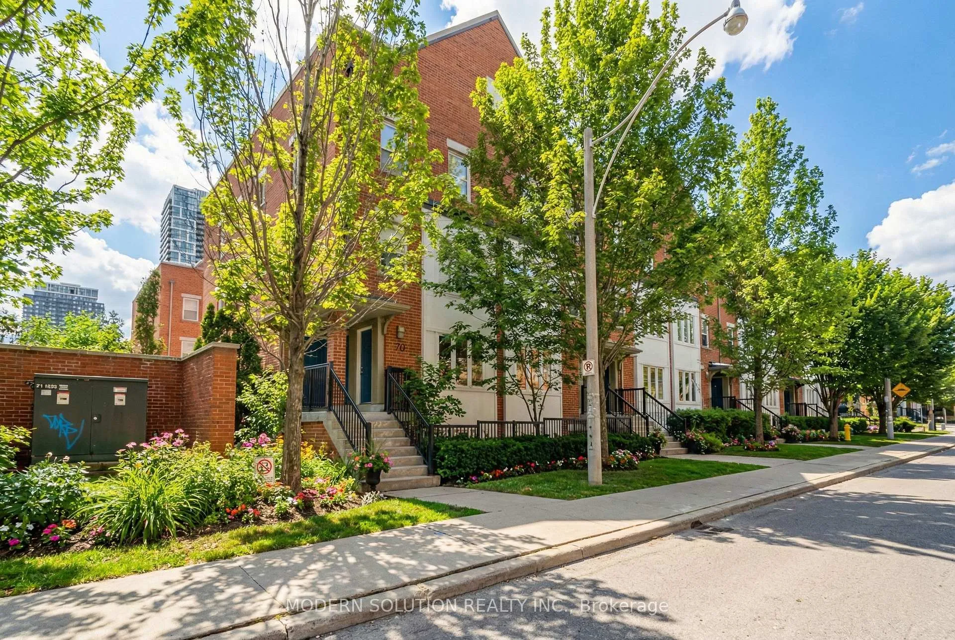 Front of Unit 3, 70 Munro Street