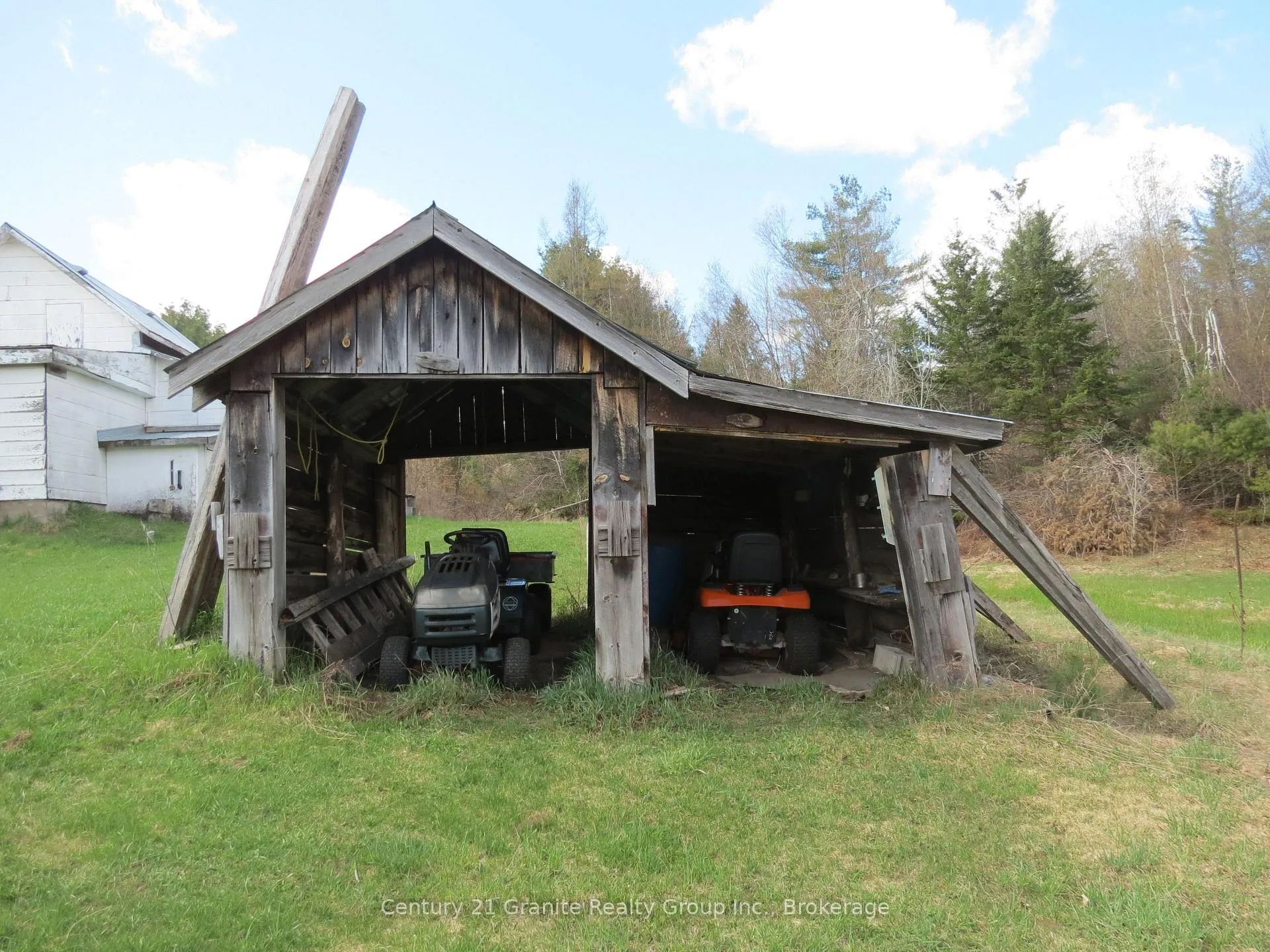 Photo 13 of 6013 County Road 503, Minden Hills, Snowdon — HOMEH