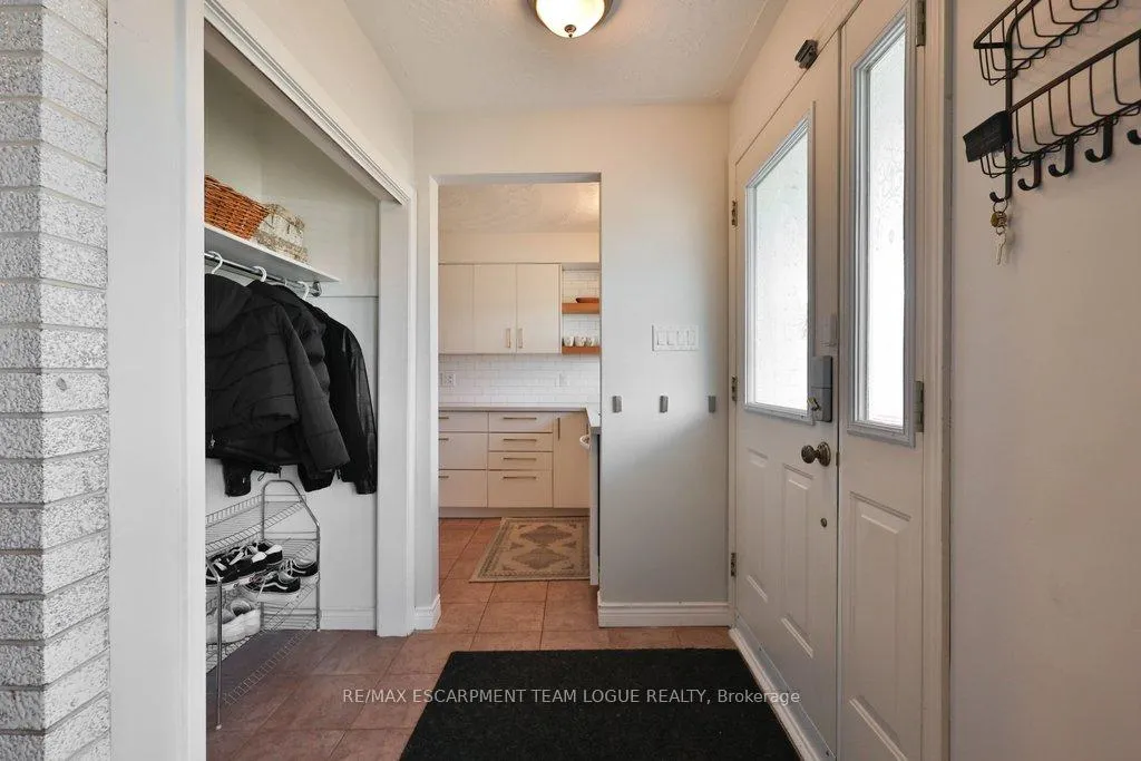Photo 4 of 156 Rainbow Drive, Hamilton, Corman — HOMEH