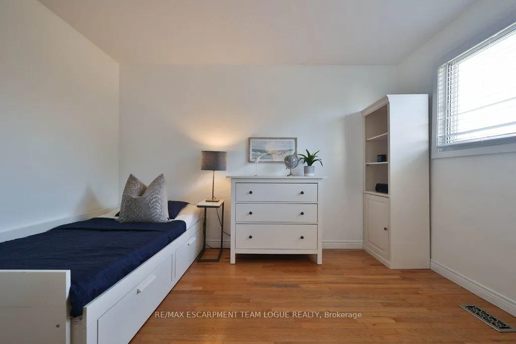 Photo 16 of 156 Rainbow Drive, Hamilton, Corman — HOMEH