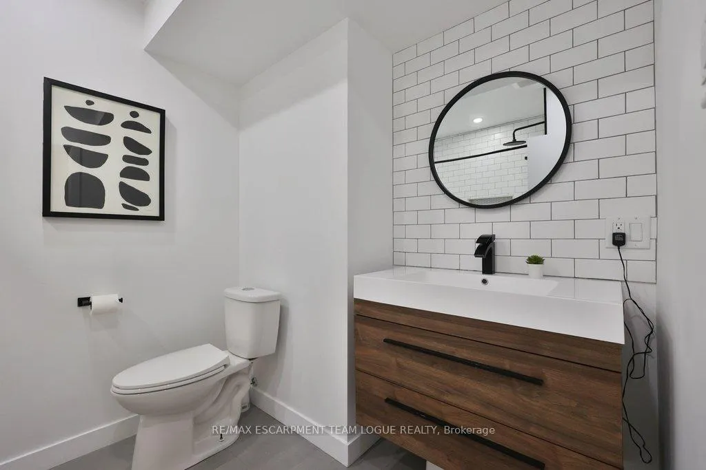 Photo 19 of 156 Rainbow Drive, Hamilton, Corman — HOMEH