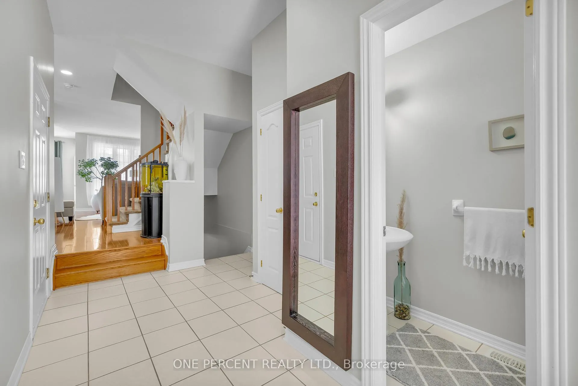 Photo 5 of 411 Cache Bay Crescent, Ottawa, Blossom Park/Kemp Park/Findlay Creek — HOMEH