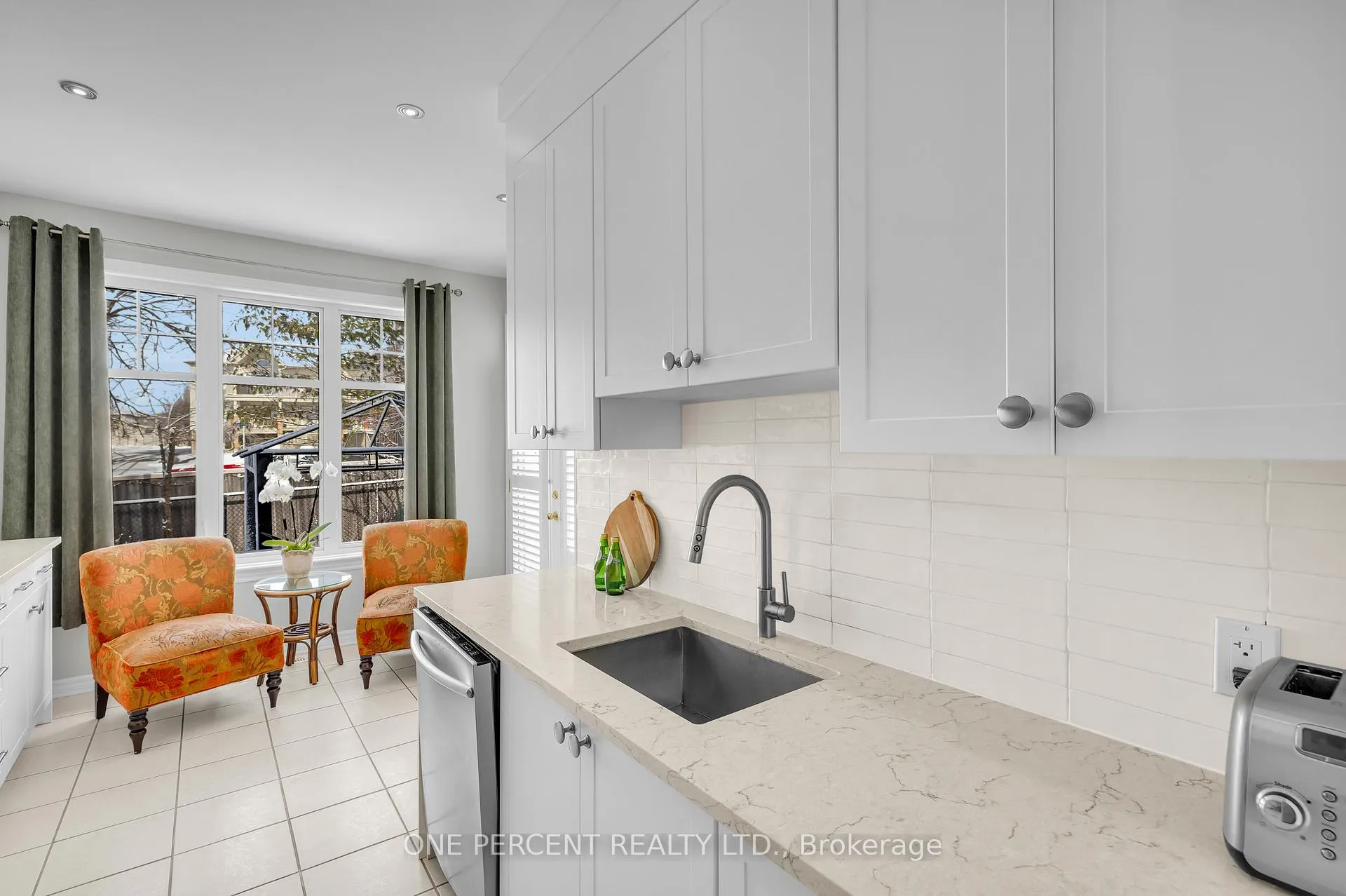 Photo 14 of 411 Cache Bay Crescent, Ottawa, Blossom Park/Kemp Park/Findlay Creek — HOMEH