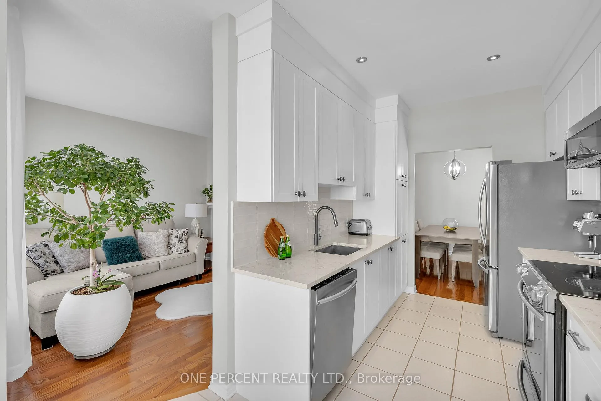 Photo 20 of 411 Cache Bay Crescent, Ottawa, Blossom Park/Kemp Park/Findlay Creek — HOMEH