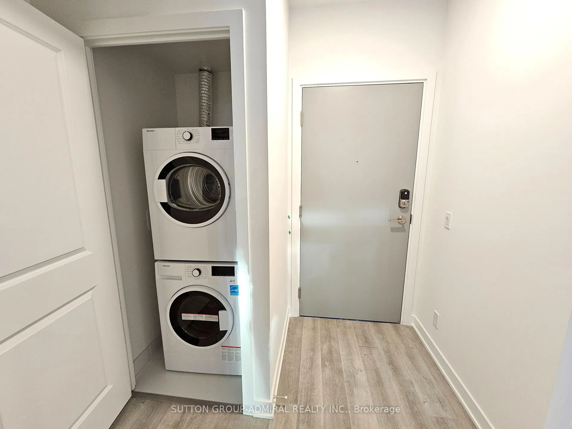 Photo 15 of Unit 2408, 30 Upper Mall Way, Vaughan, Brownridge — HOMEH