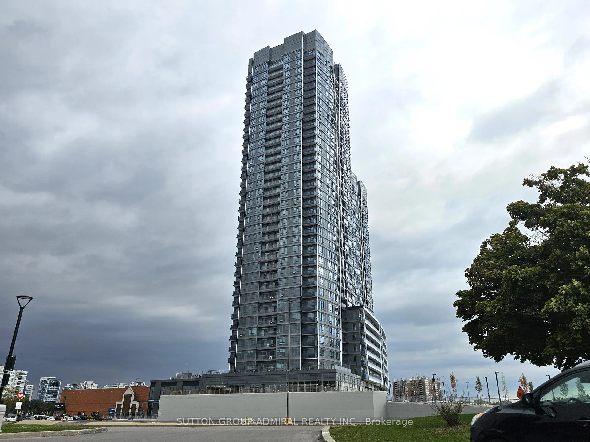 Photo 27 of Unit 2408, 30 Upper Mall Way, Vaughan, Brownridge — HOMEH