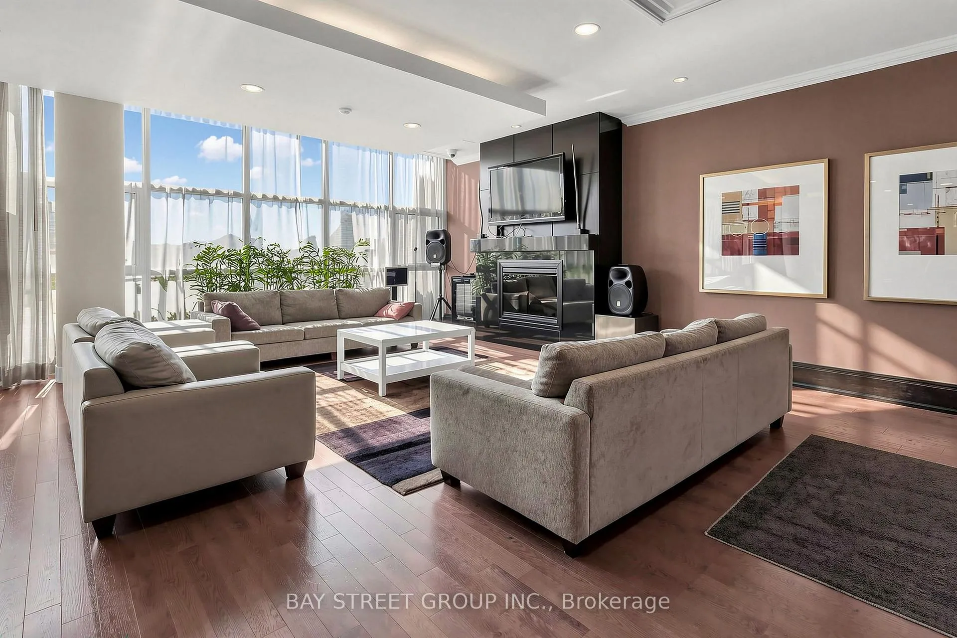 Photo 25 of Unit 308, 21 Upper Duke Crescent, Markham, Unionville — HOMEH