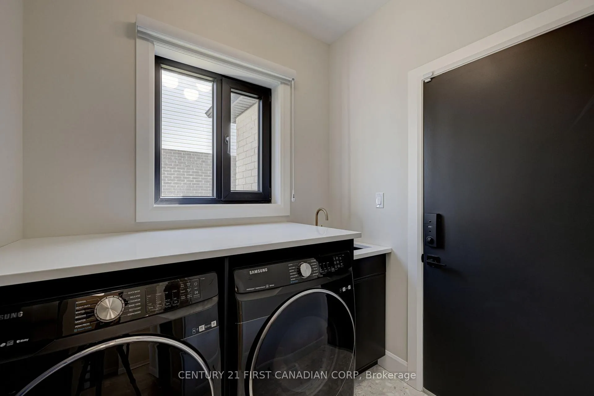 Photo 7 of 133 Basil Crescent, Middlesex Centre, Ilderton — HOMEH
