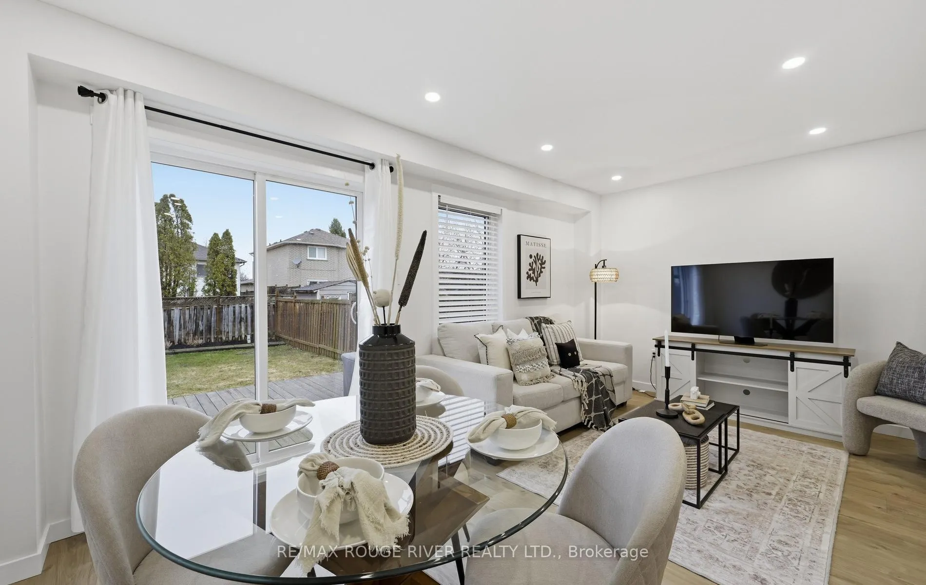Photo 9 of 5 Somerscales Drive, Clarington, Bowmanville — HOMEH