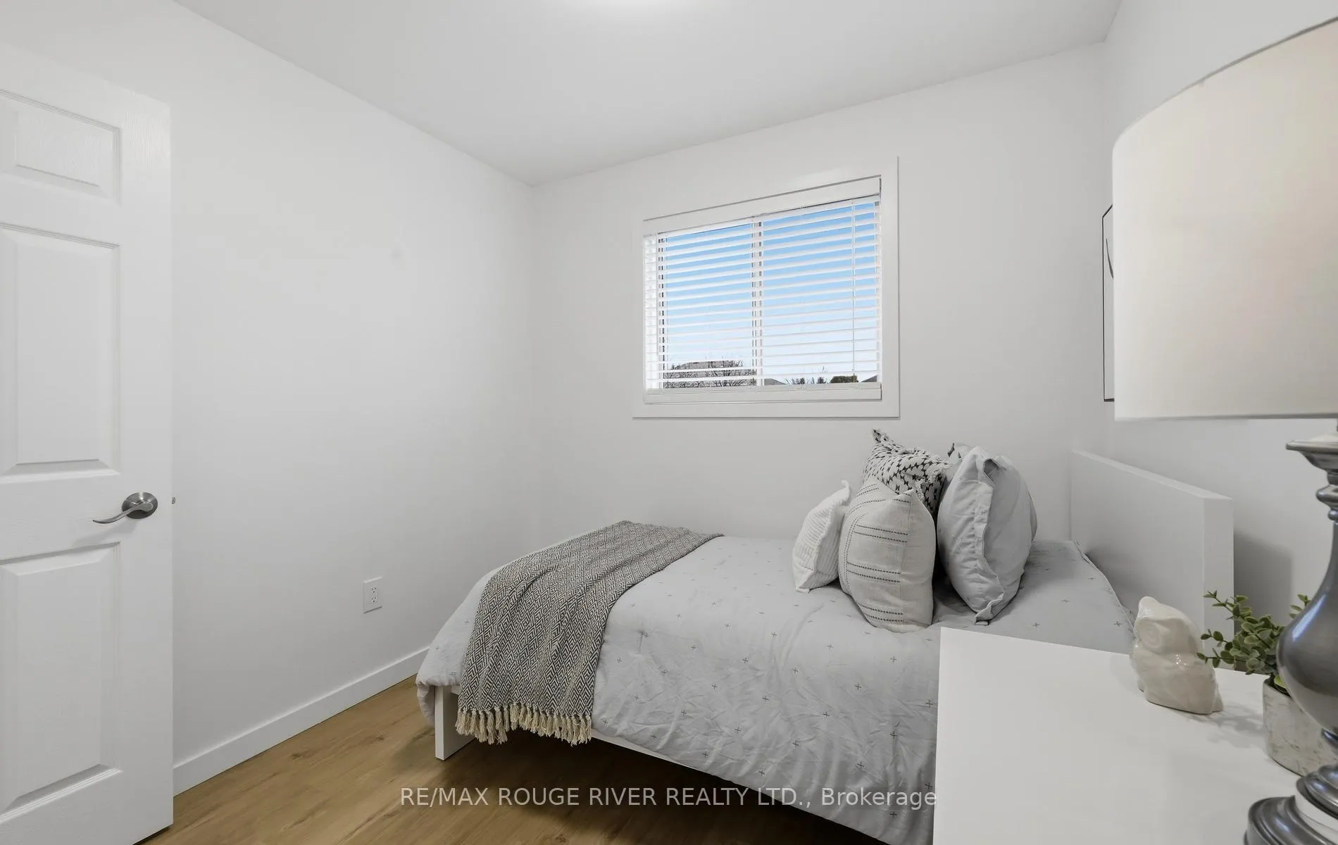 Photo 28 of 5 Somerscales Drive, Clarington, Bowmanville — HOMEH
