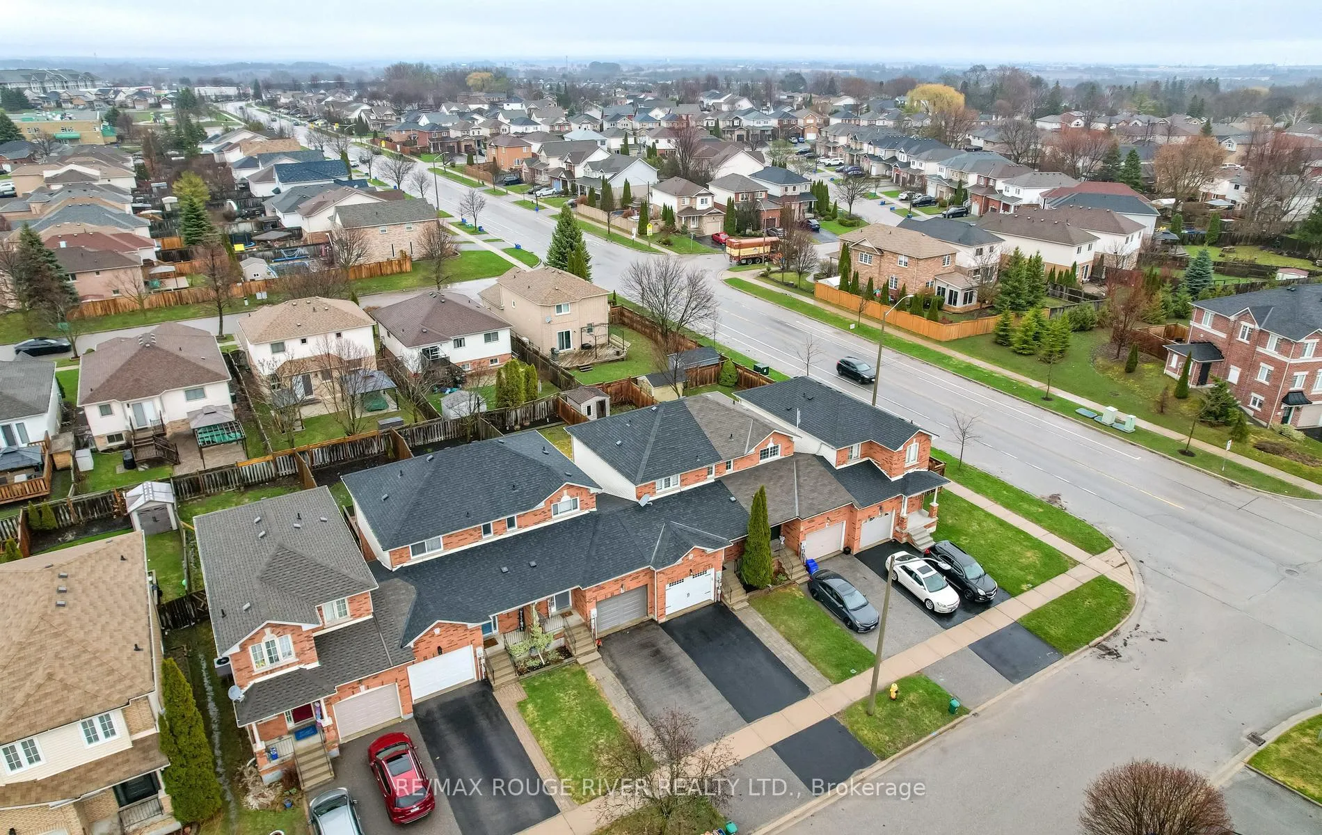 Photo 35 of 5 Somerscales Drive, Clarington, Bowmanville — HOMEH