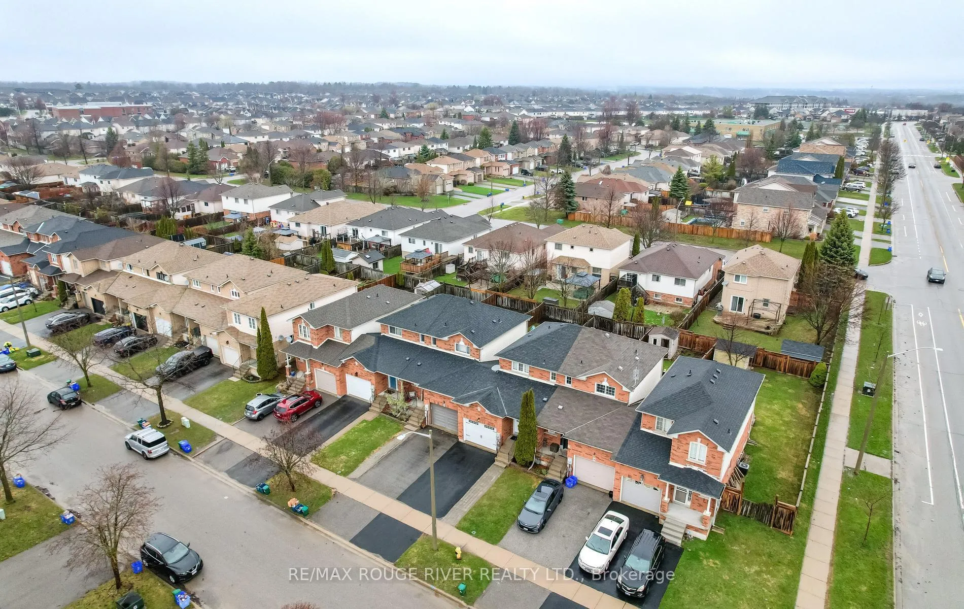 Photo 37 of 5 Somerscales Drive, Clarington, Bowmanville — HOMEH