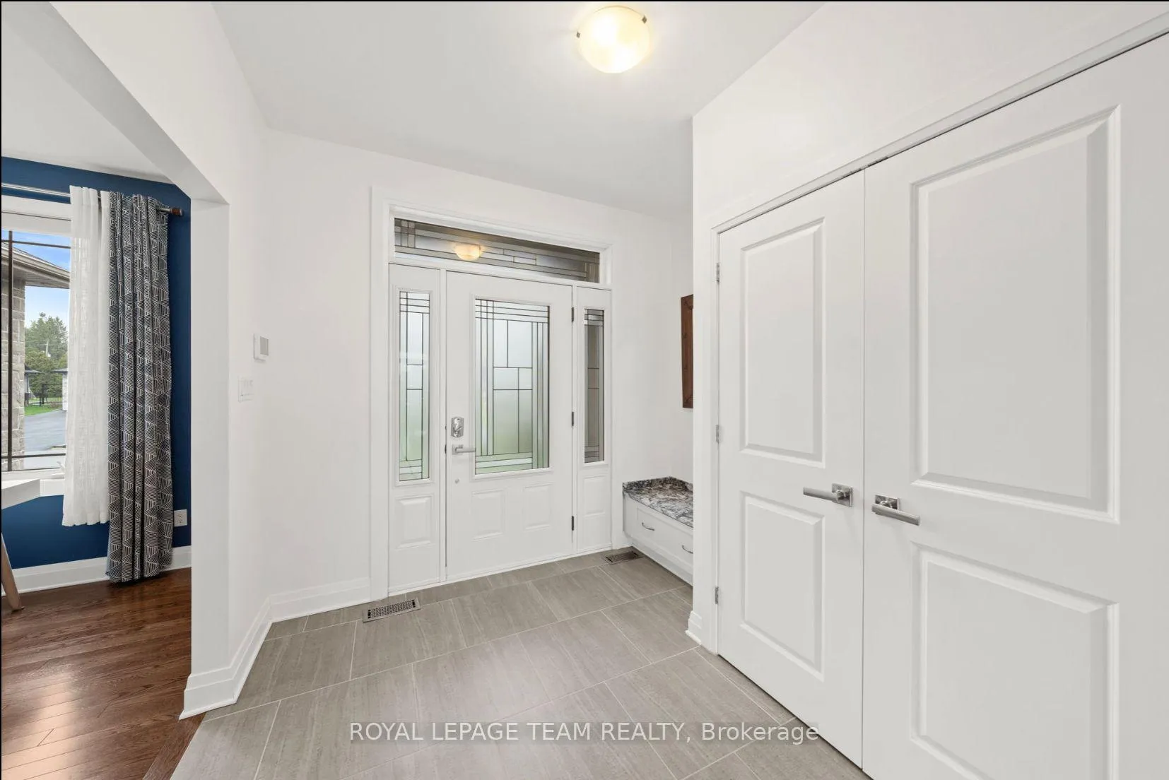 Photo 4 of 6935 Still Meadow Way, Ottawa, Greely — HOMEH