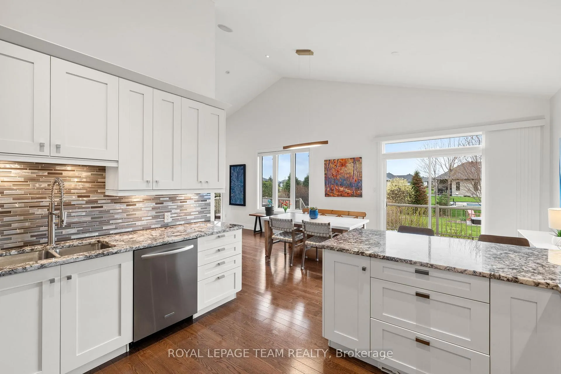 Photo 15 of 6935 Still Meadow Way, Ottawa, Greely — HOMEH