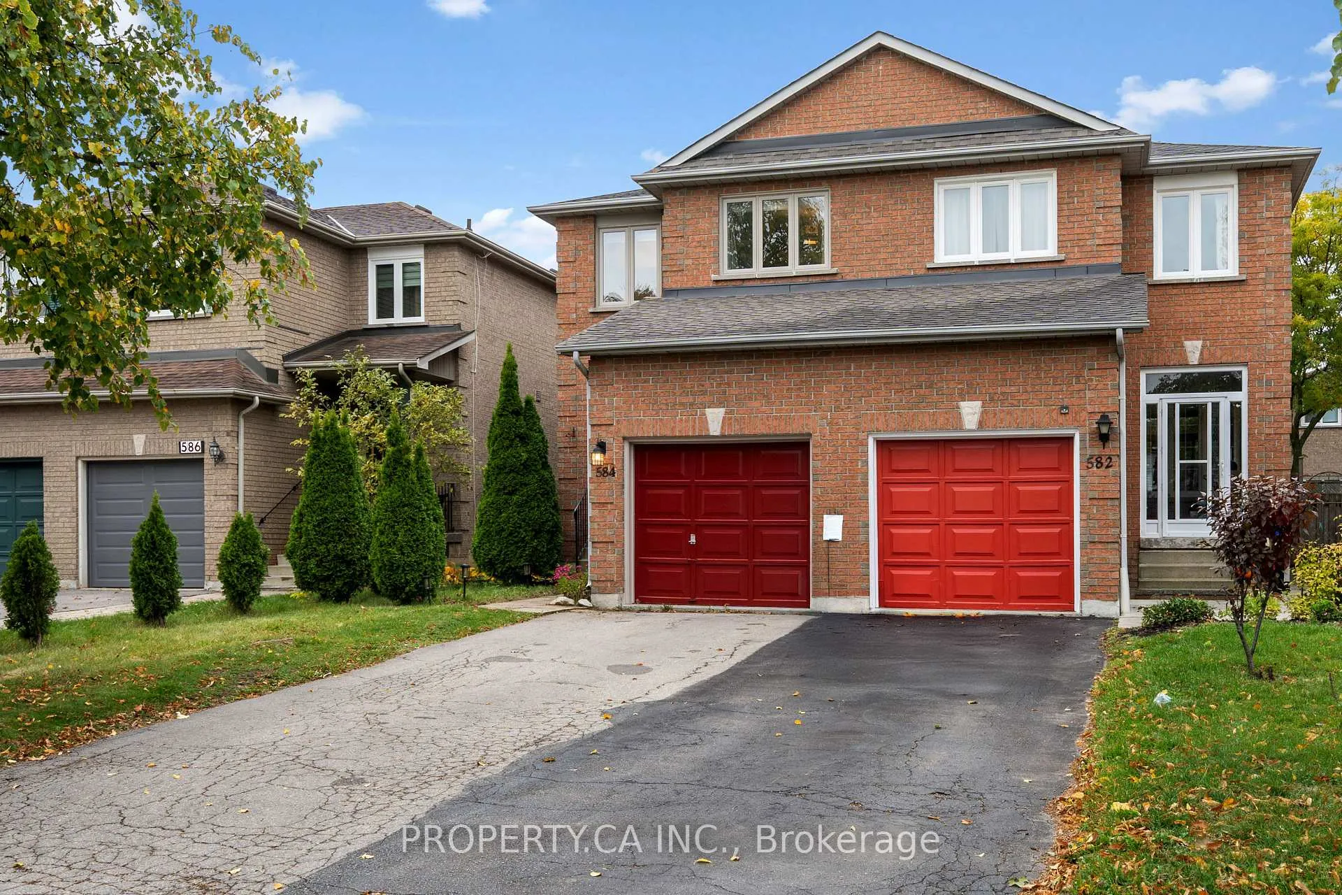 Photo 2 of 584 Willowick Drive, Newmarket, Stonehaven-Wyndham — HOMEH