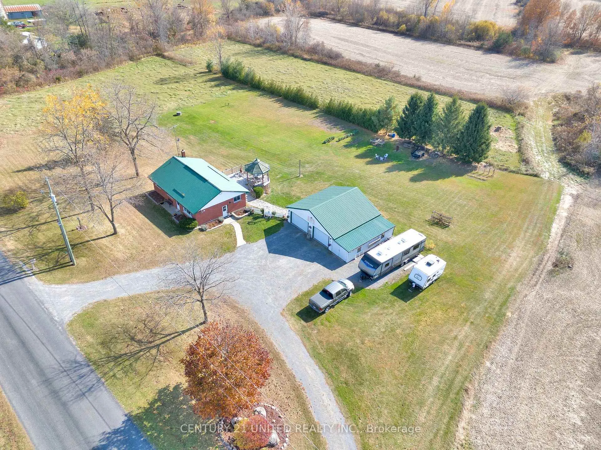 Photo 4 of 1976 Fish Lake Road, Prince Edward County, Sophiasburg Ward — HOMEH