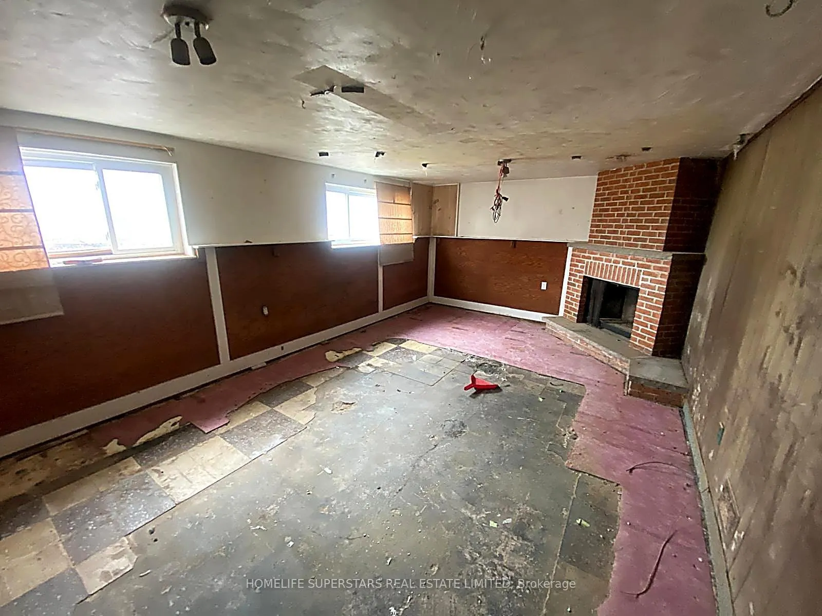 Photo 12 of 6802 Jill Drive, Niagara Falls, Oldfield — HOMEH