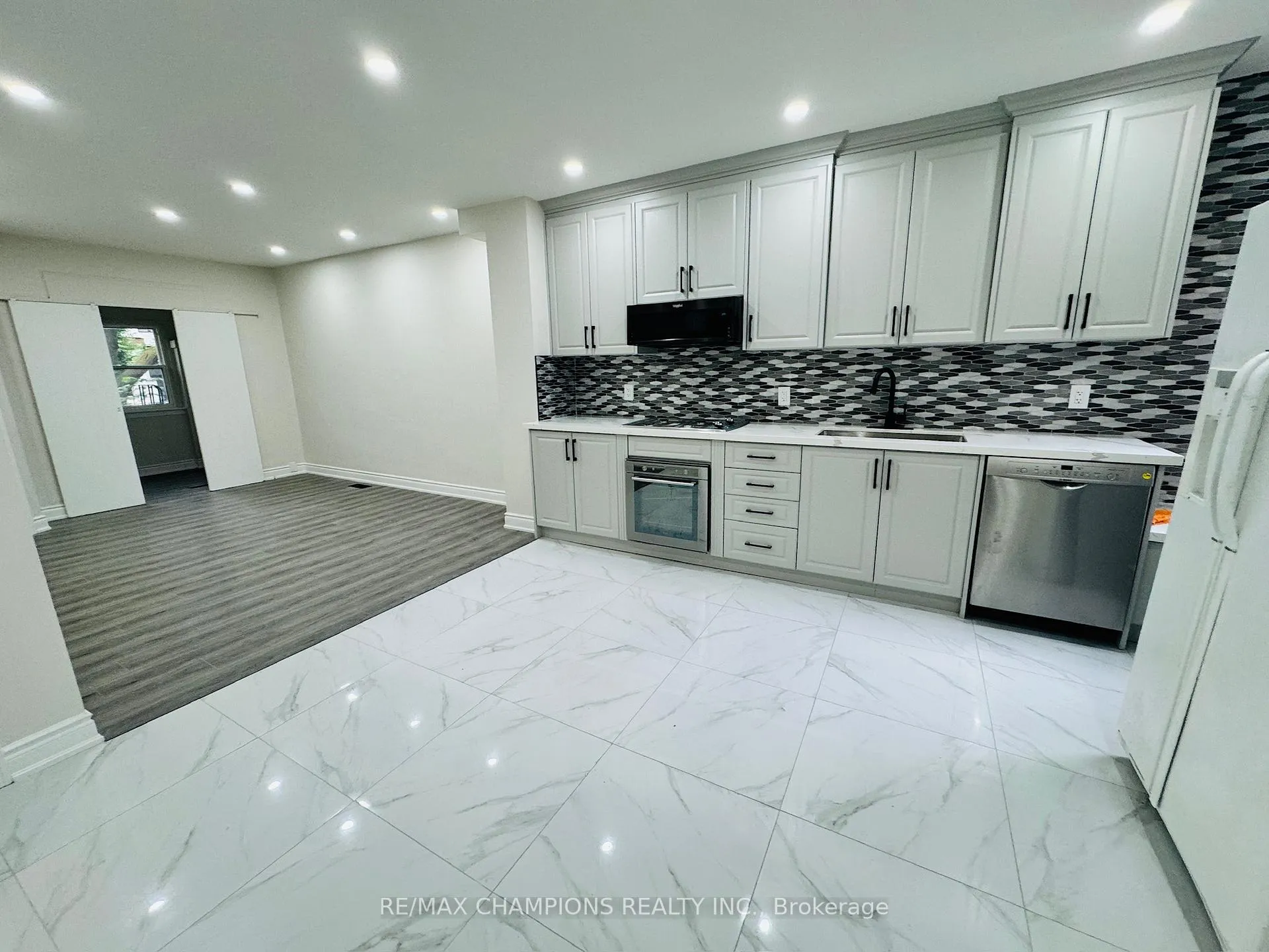 Photo 5 of Unit Main Flr, 196 Caledonia Road, Toronto, Corso Italia-Davenport — HOMEH