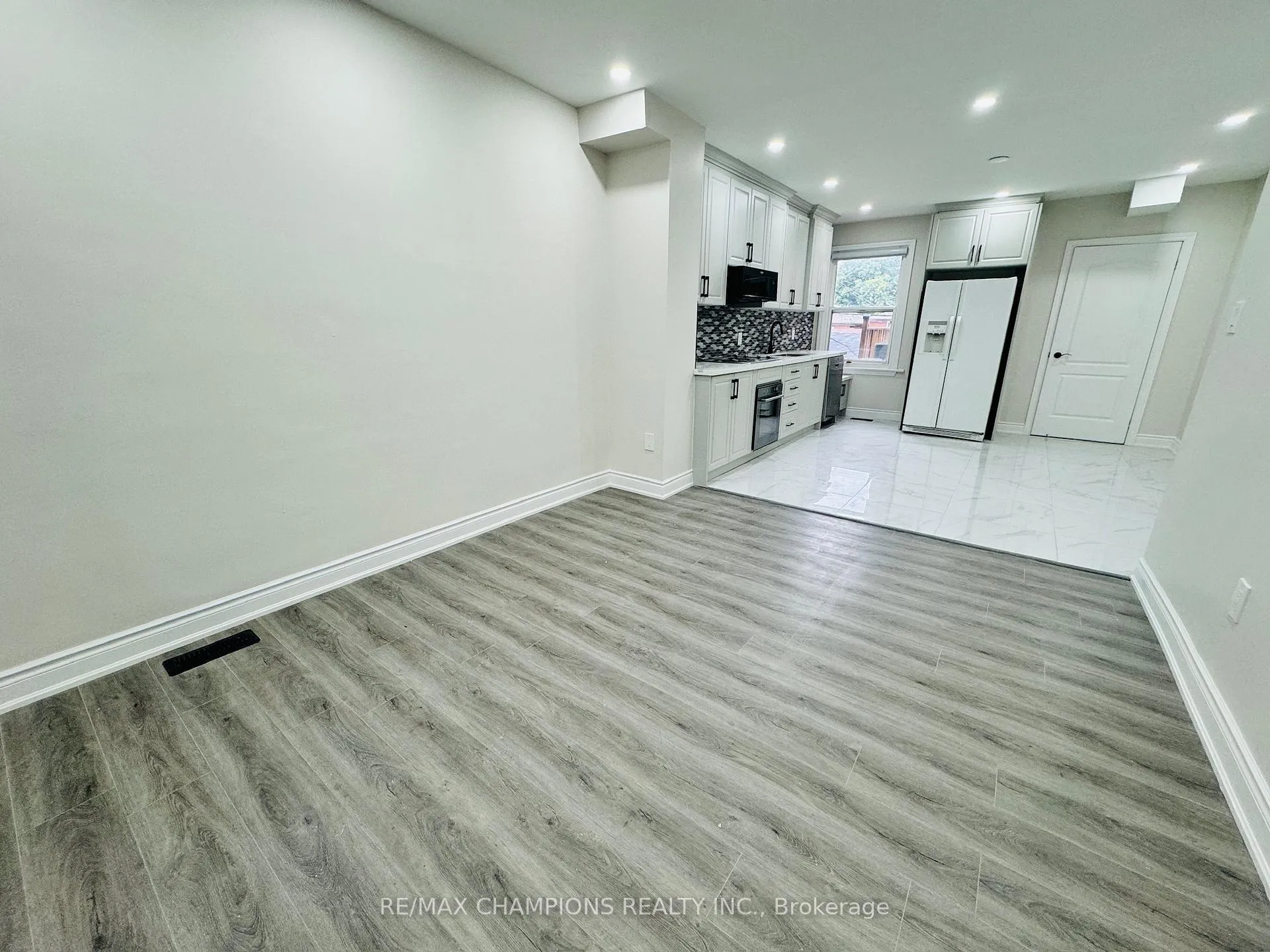 Photo 11 of Unit Main Flr, 196 Caledonia Road, Toronto, Corso Italia-Davenport — HOMEH